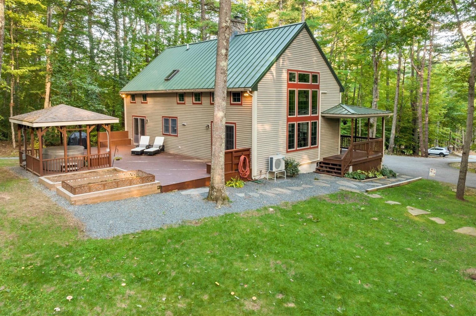 64 Clay Point Rd, Alton, NH 03809