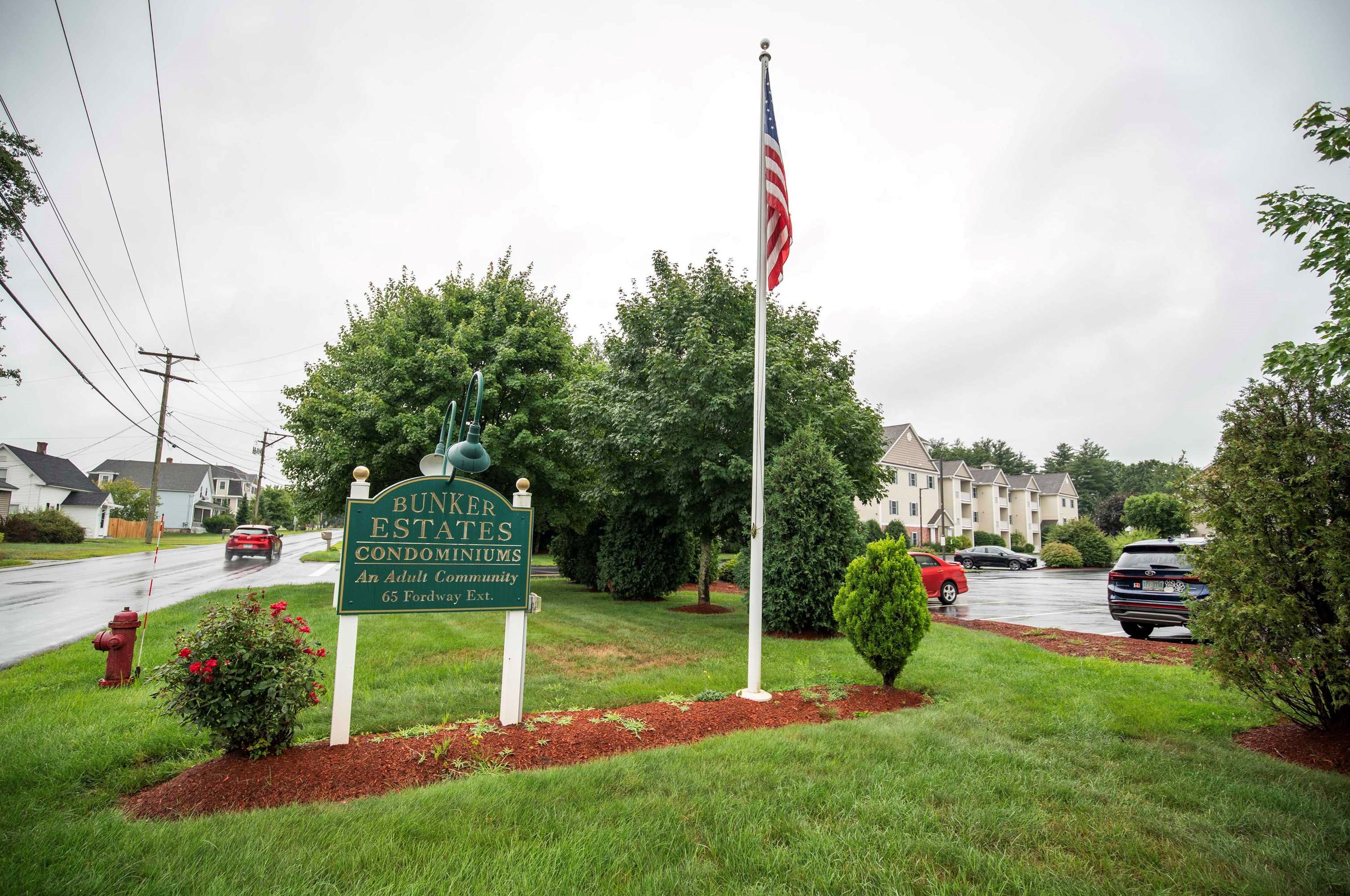 65 Fordway Ext, Derry, NH 03038-7298