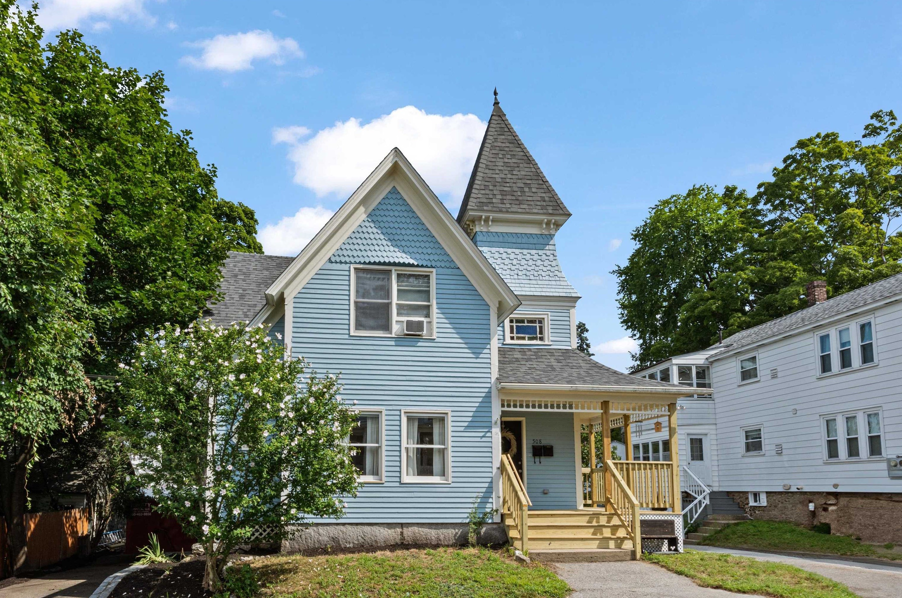 508 Manchester St, Manchester NH  03103-4132 exterior