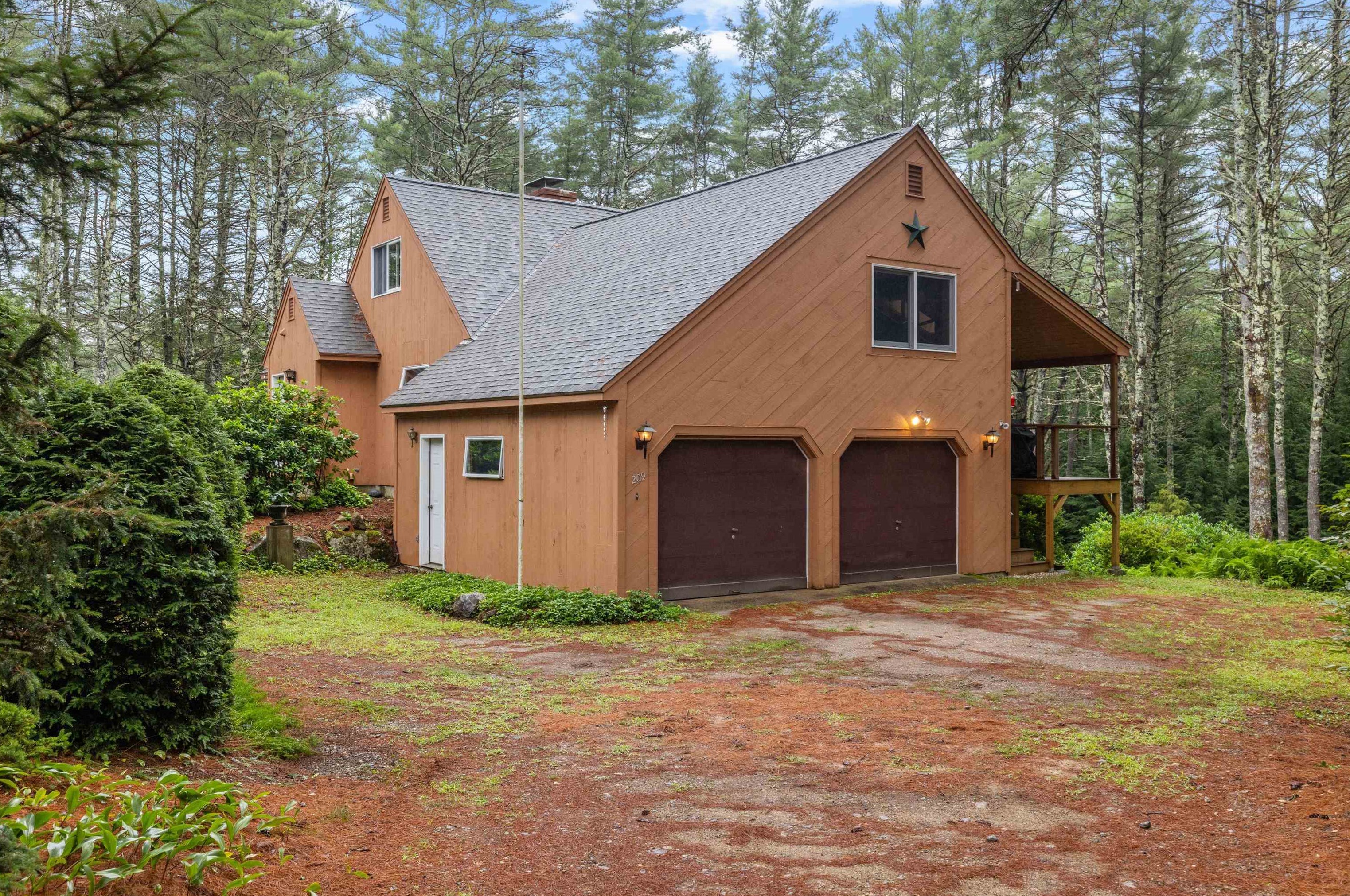 209 Whittemore Pt Rd S, Bridgewater, NH 03222