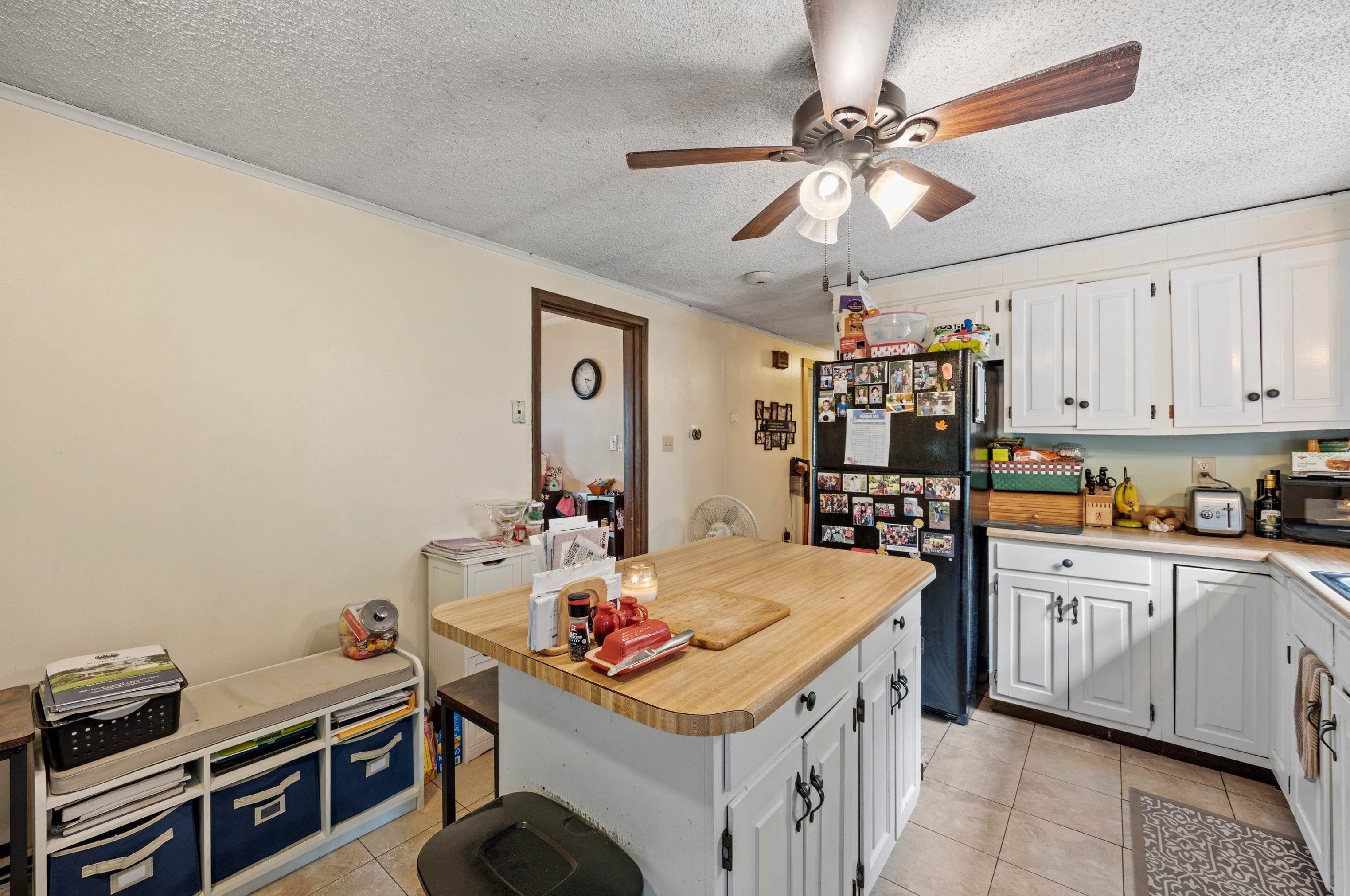 285 Bay Hill Rd, Tilton, NH 03276