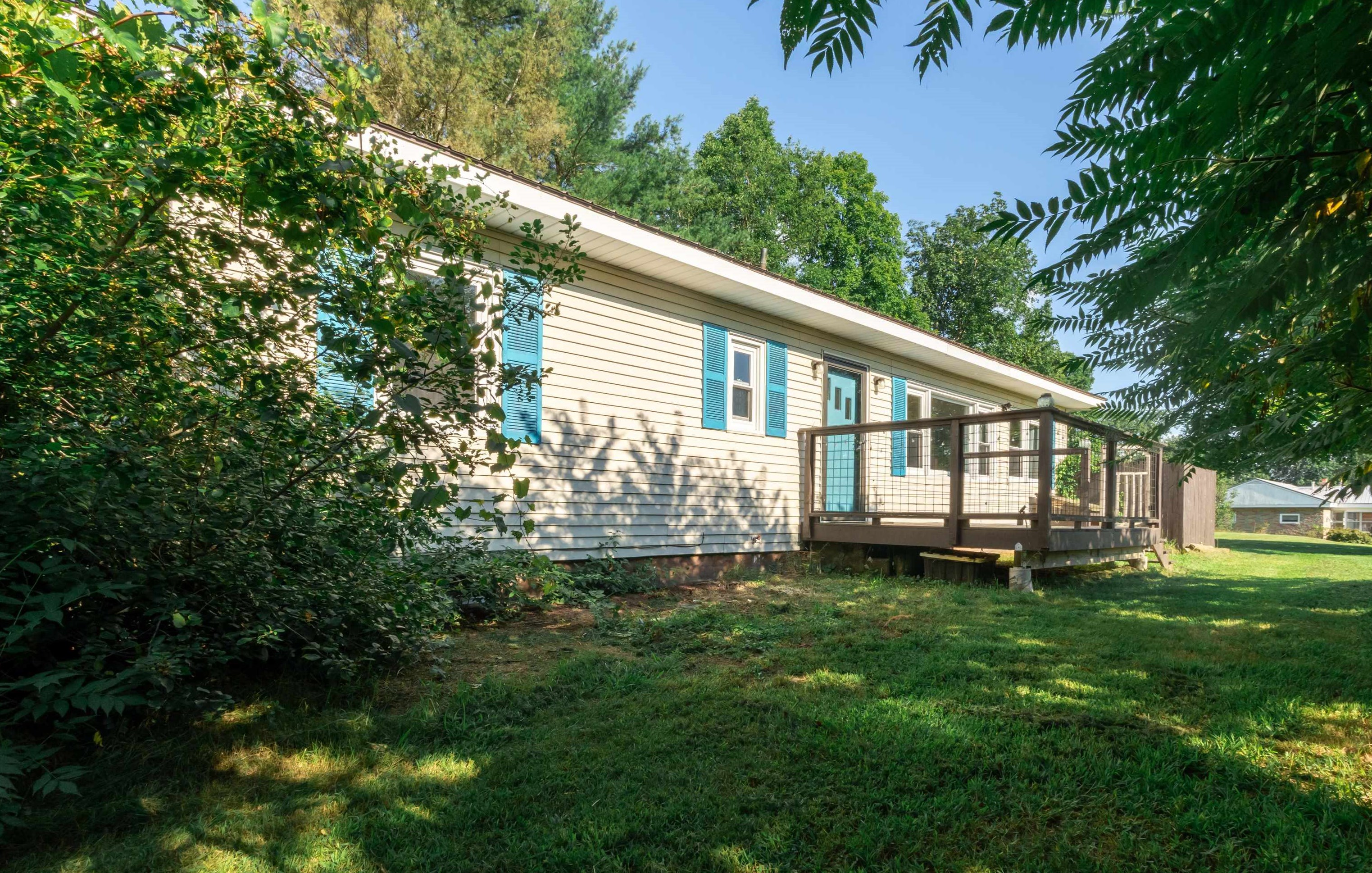 55 Old Brattleboro Rd, Hinsdale, NH 03451
