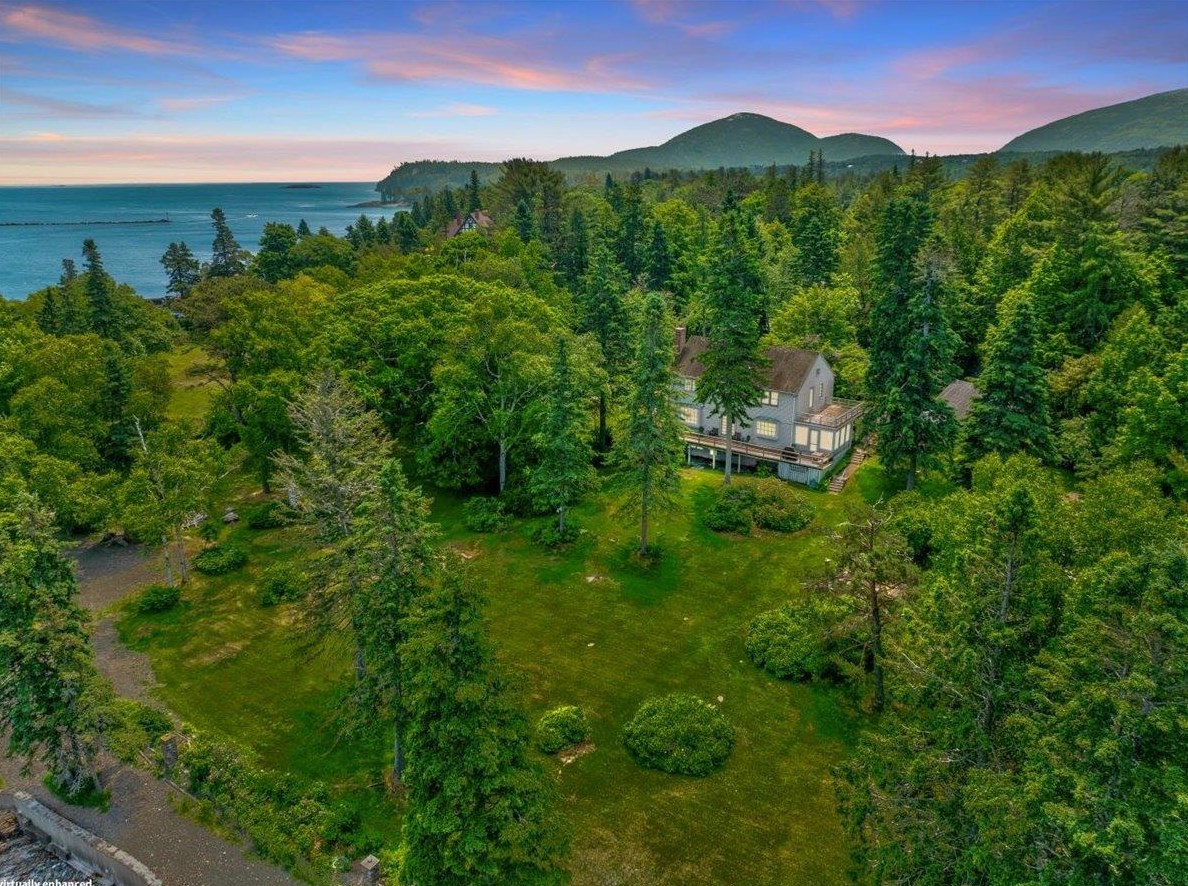 2 Reef Pt, Bar Harbor, ME 04609