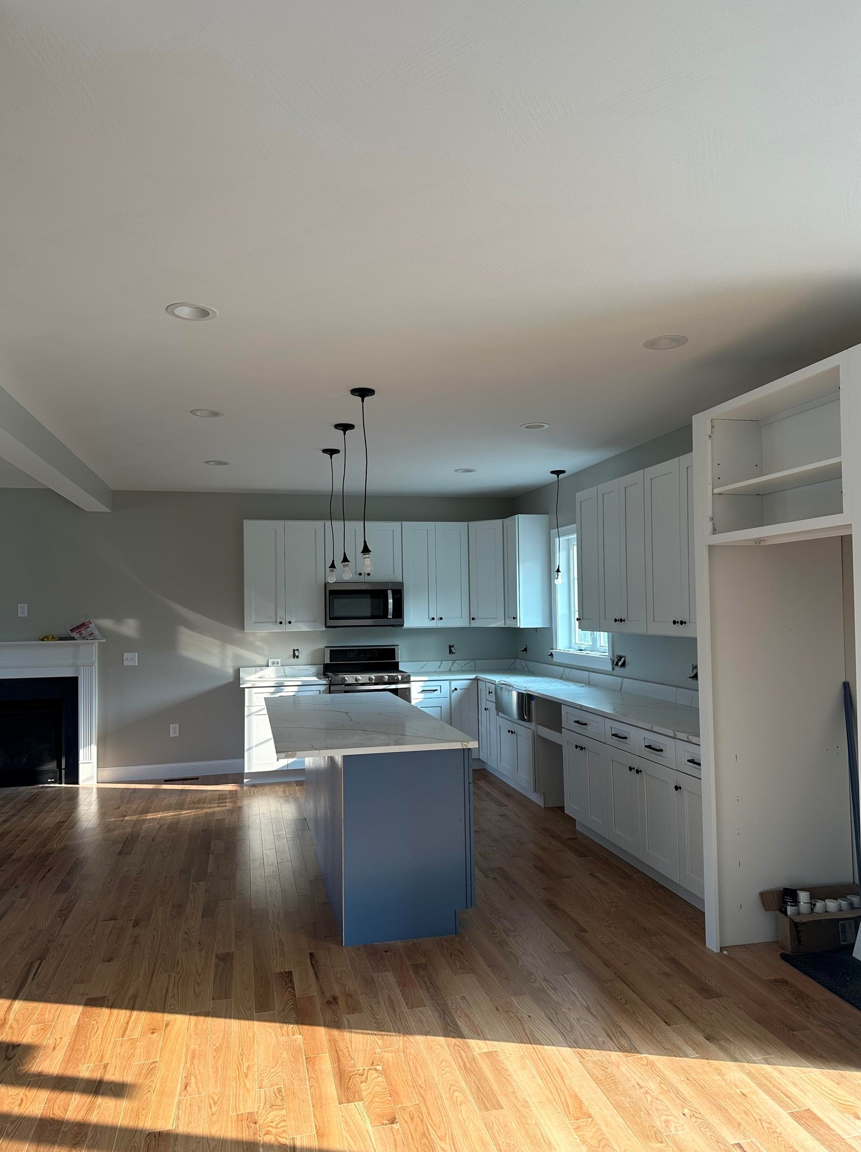 16 Byam Rd, New Boston, NH 03070