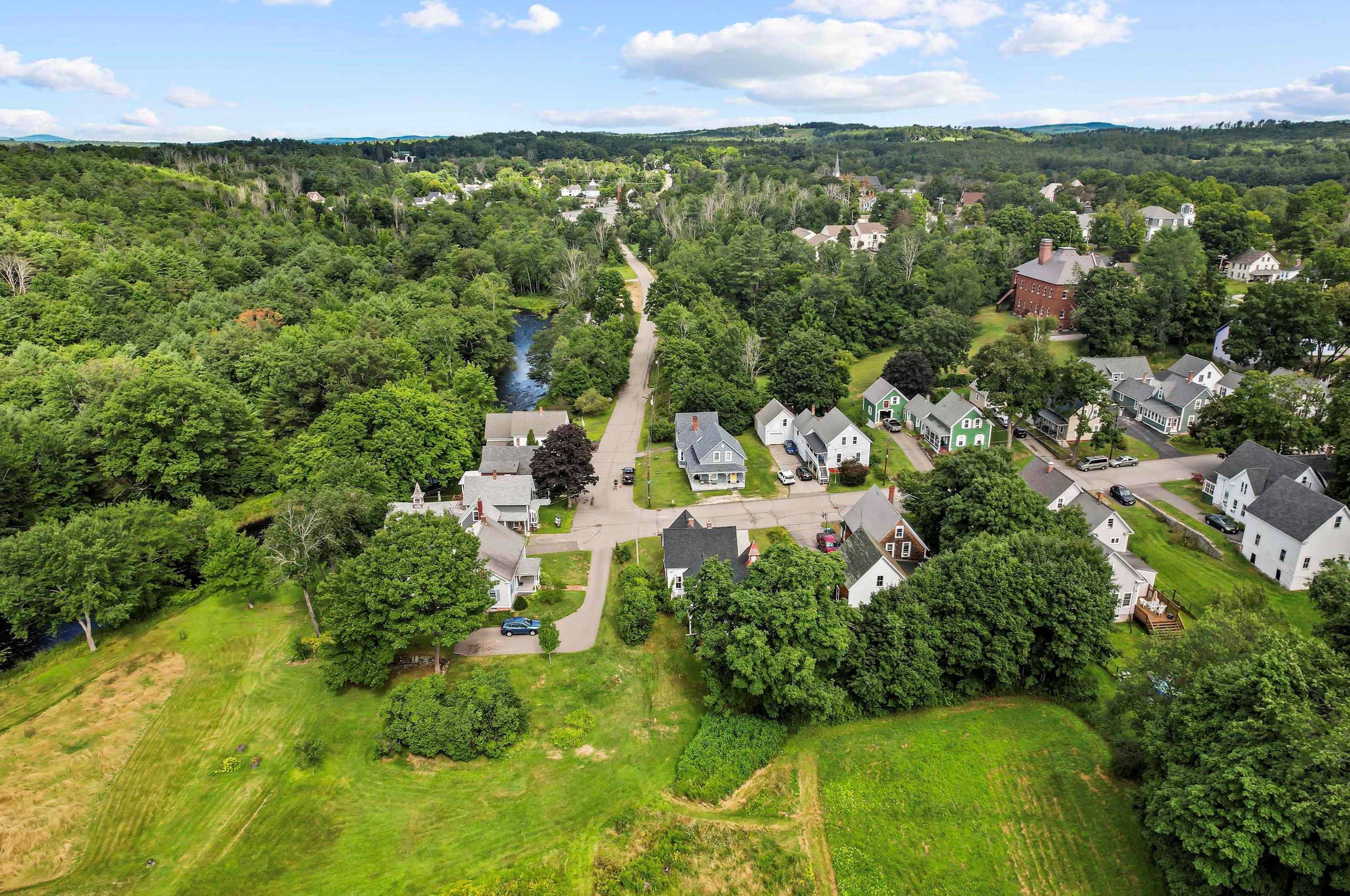 20 Blake St, Pittsfield, NH 03263