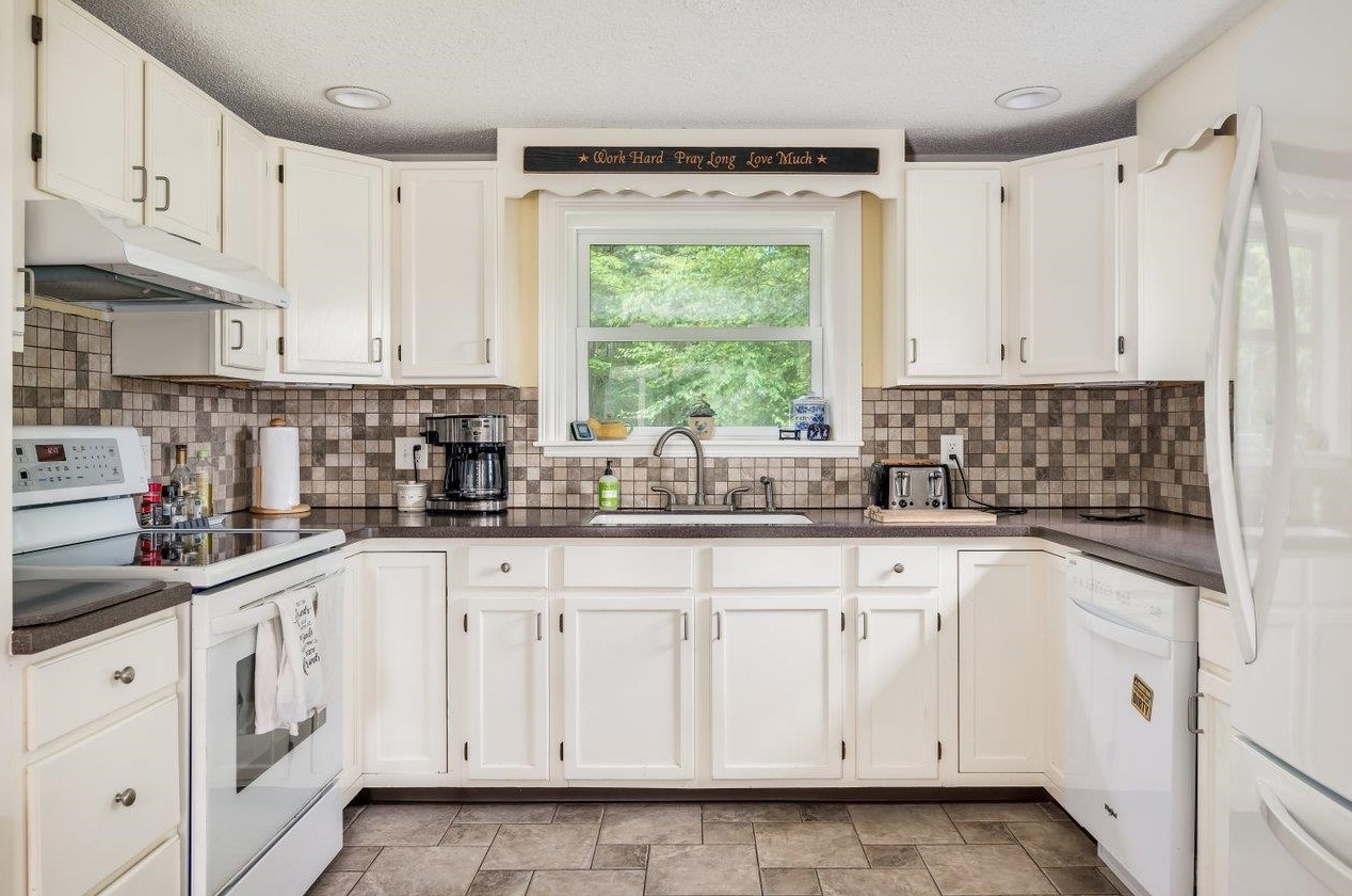 40 Hare Rd, Milton, NH 03851