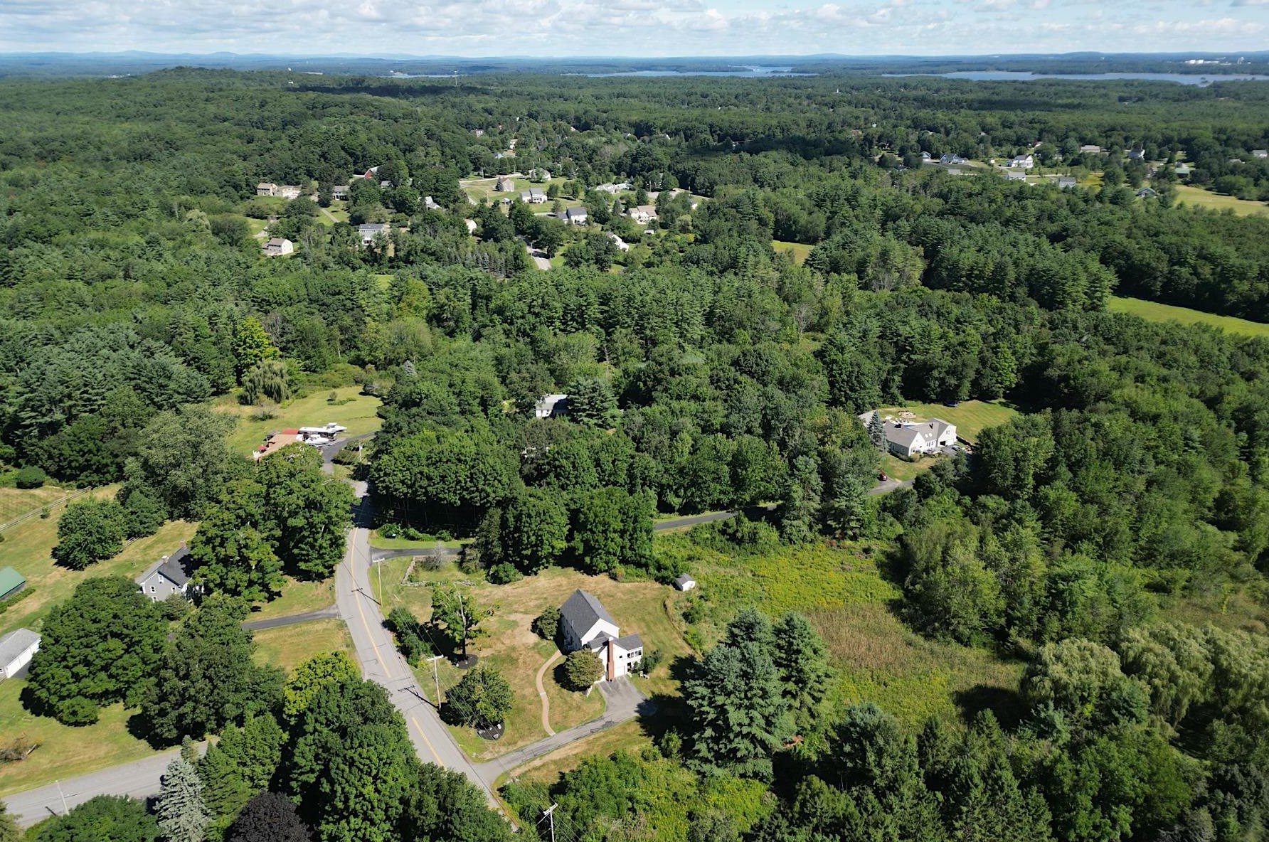 29 Barker Rd, Stratham, NH 03885