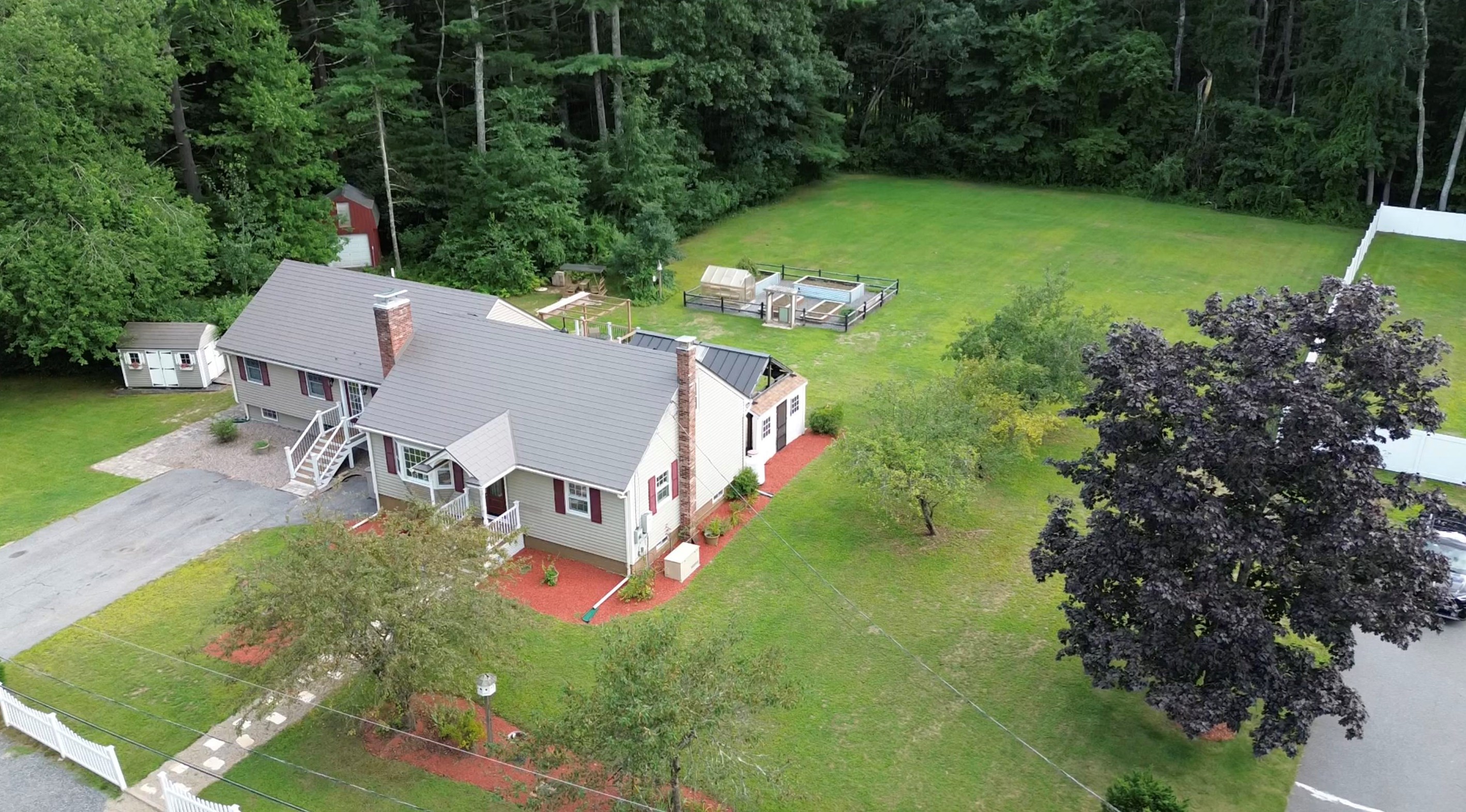 3 Michelle Ave, Pelham, NH 03076