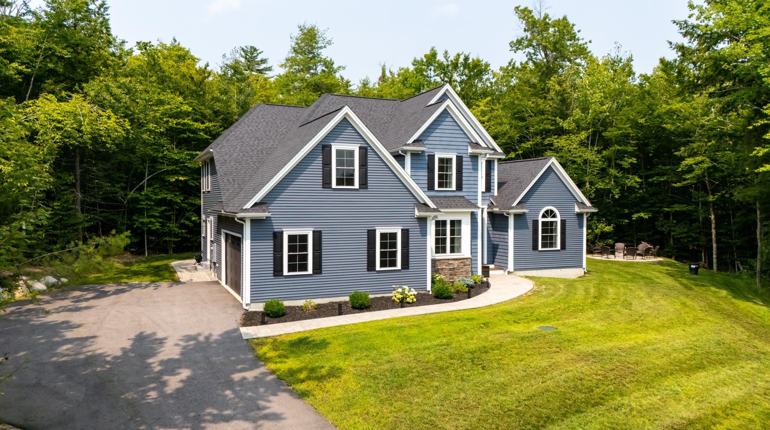 921 Grandview Rd, Conway, NH 03818