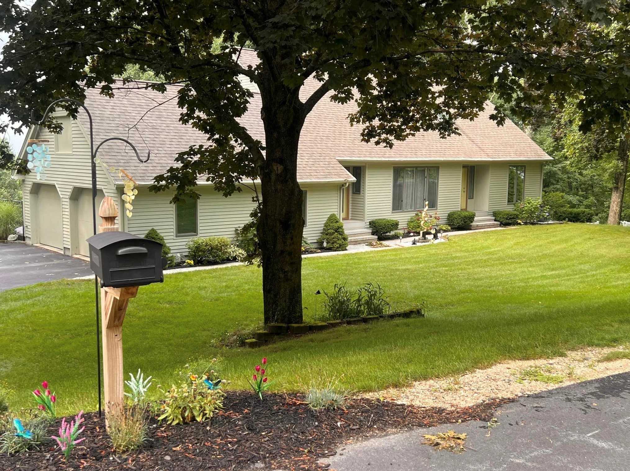 21 Roberts Rd, Rochester, NH 03867