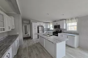 52 Pumpkin Hollow Rd, Barrington, NH 03825 - Photo 12