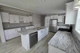 52 Pumpkin Hollow Rd, Barrington, NH 03825 - Photo 10