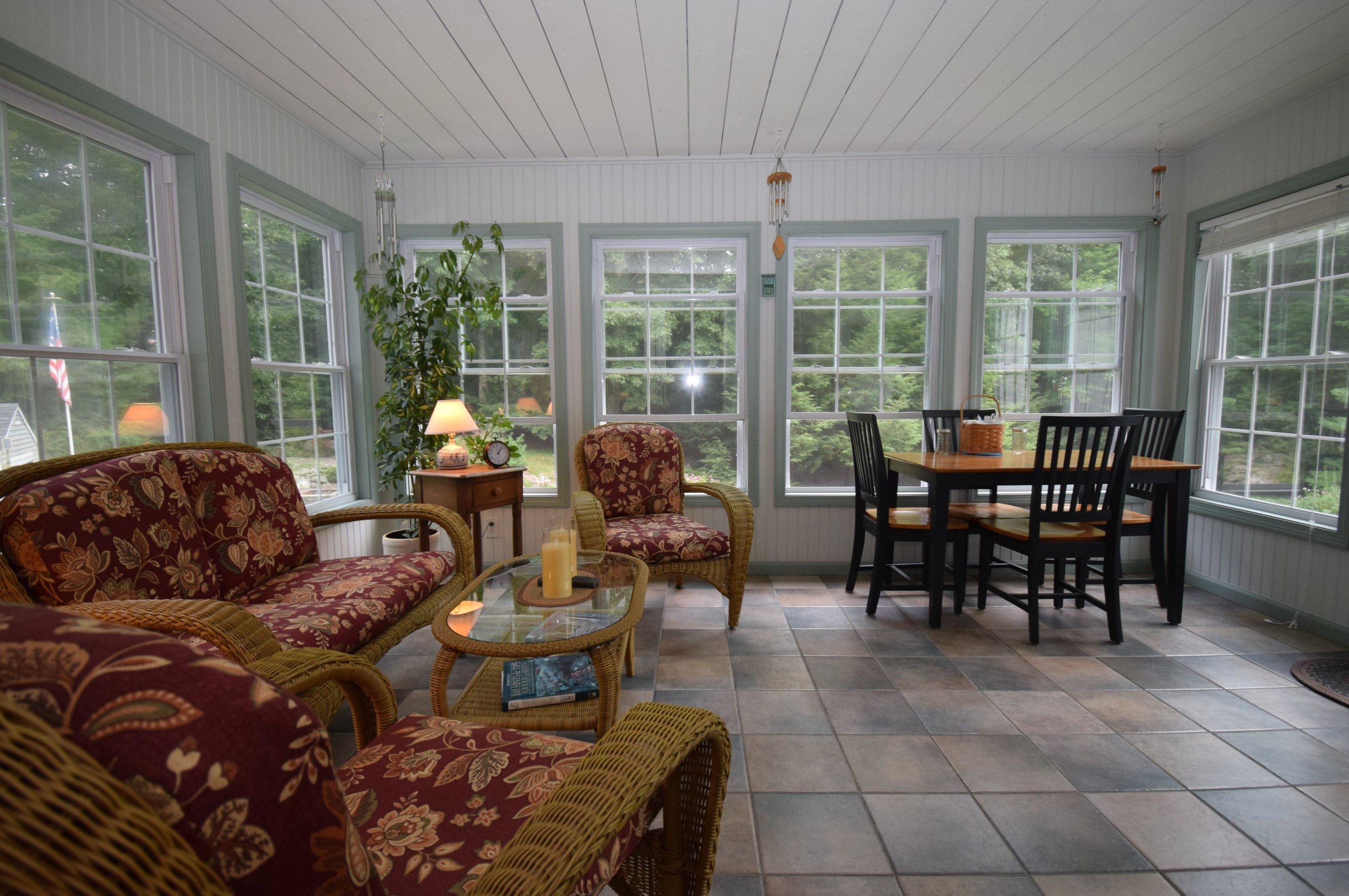 91 Ball Rd, Kingston, NH 03848