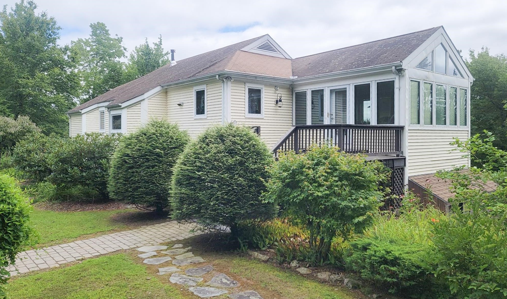 78 Mason Rd, Mount Vernon, NH 03057-1603