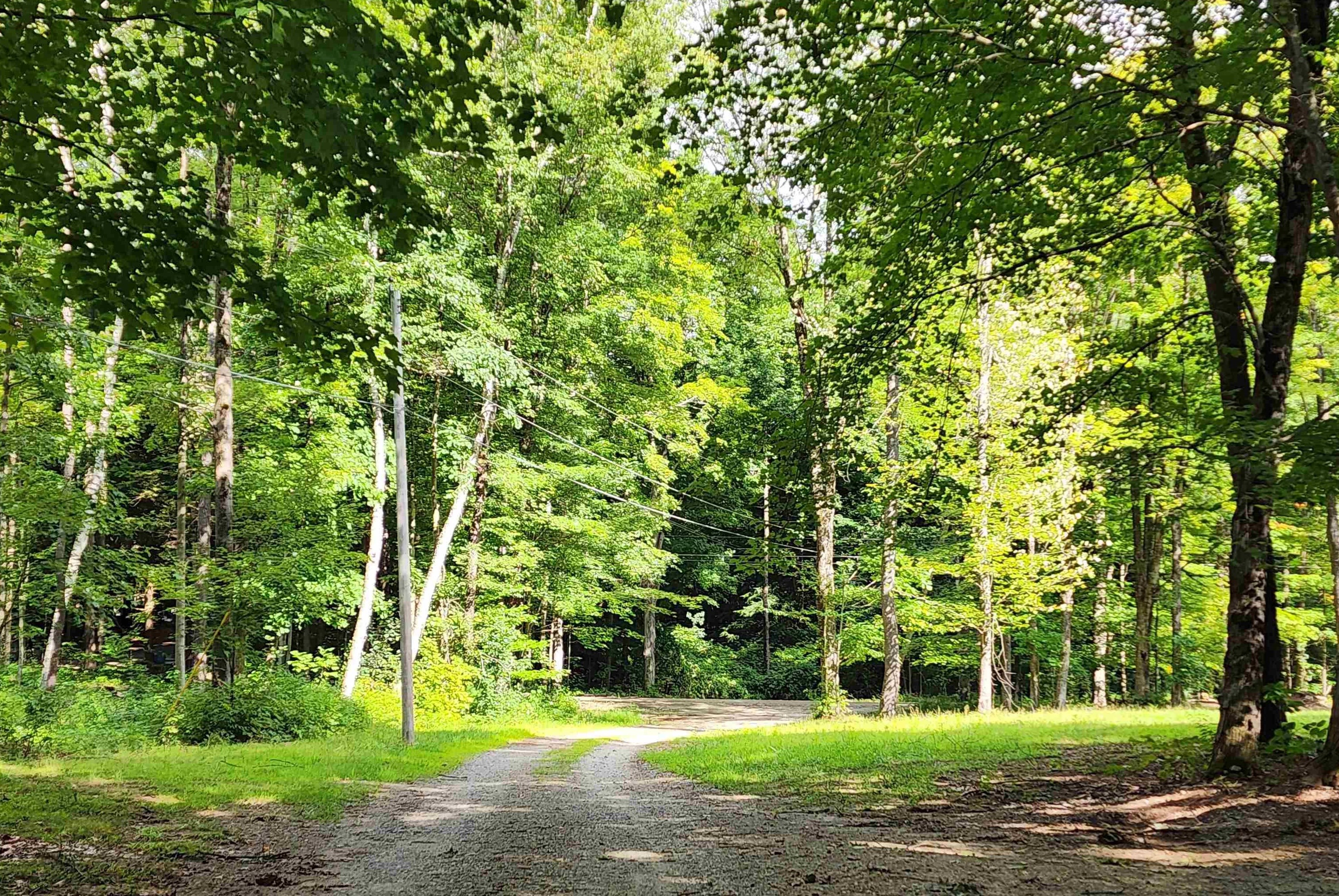 83 Middle Oxbow Rd, Hinsdale, NH 03451