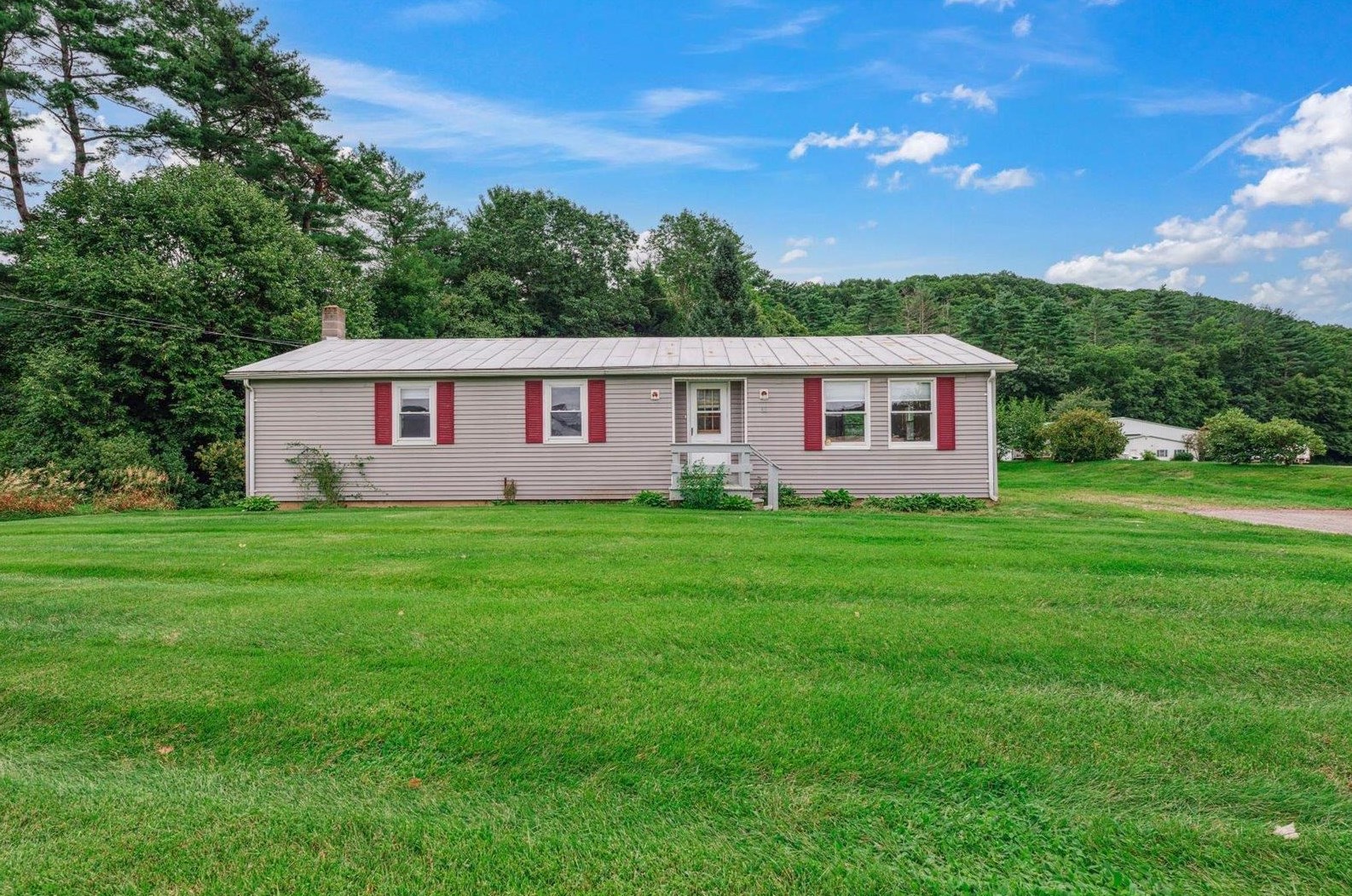 68 Upper Walpole Rd, Walpole, NH 03608