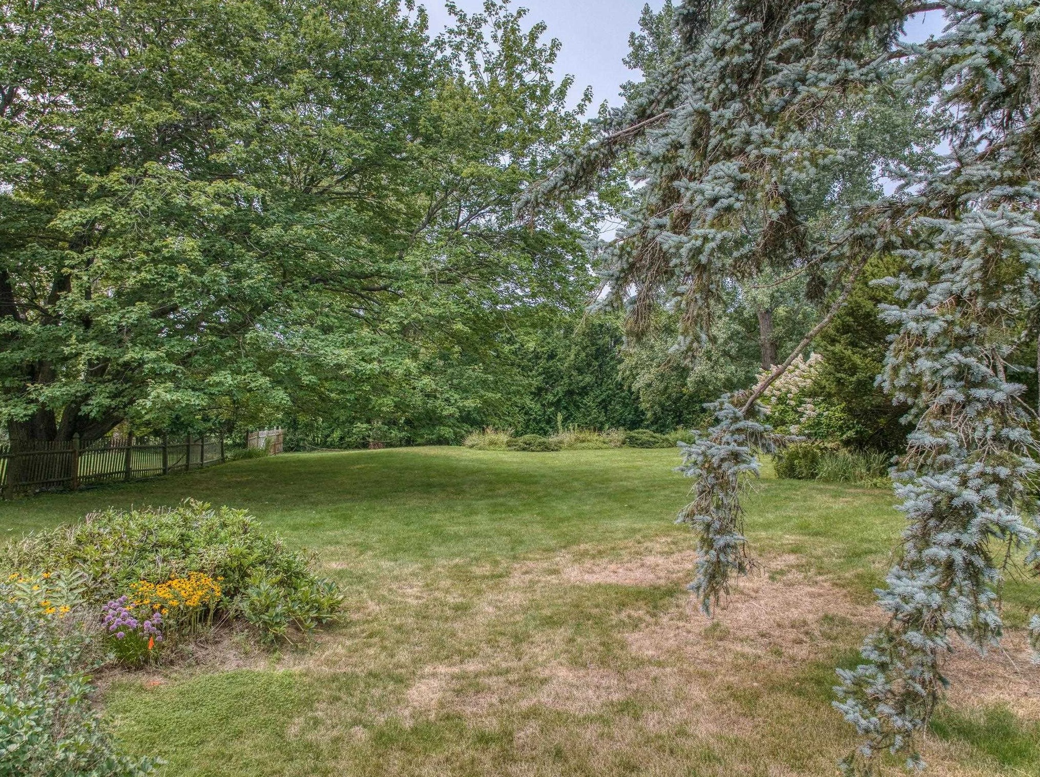 15 Fairway Dr, Rye Beach, NH 03871
