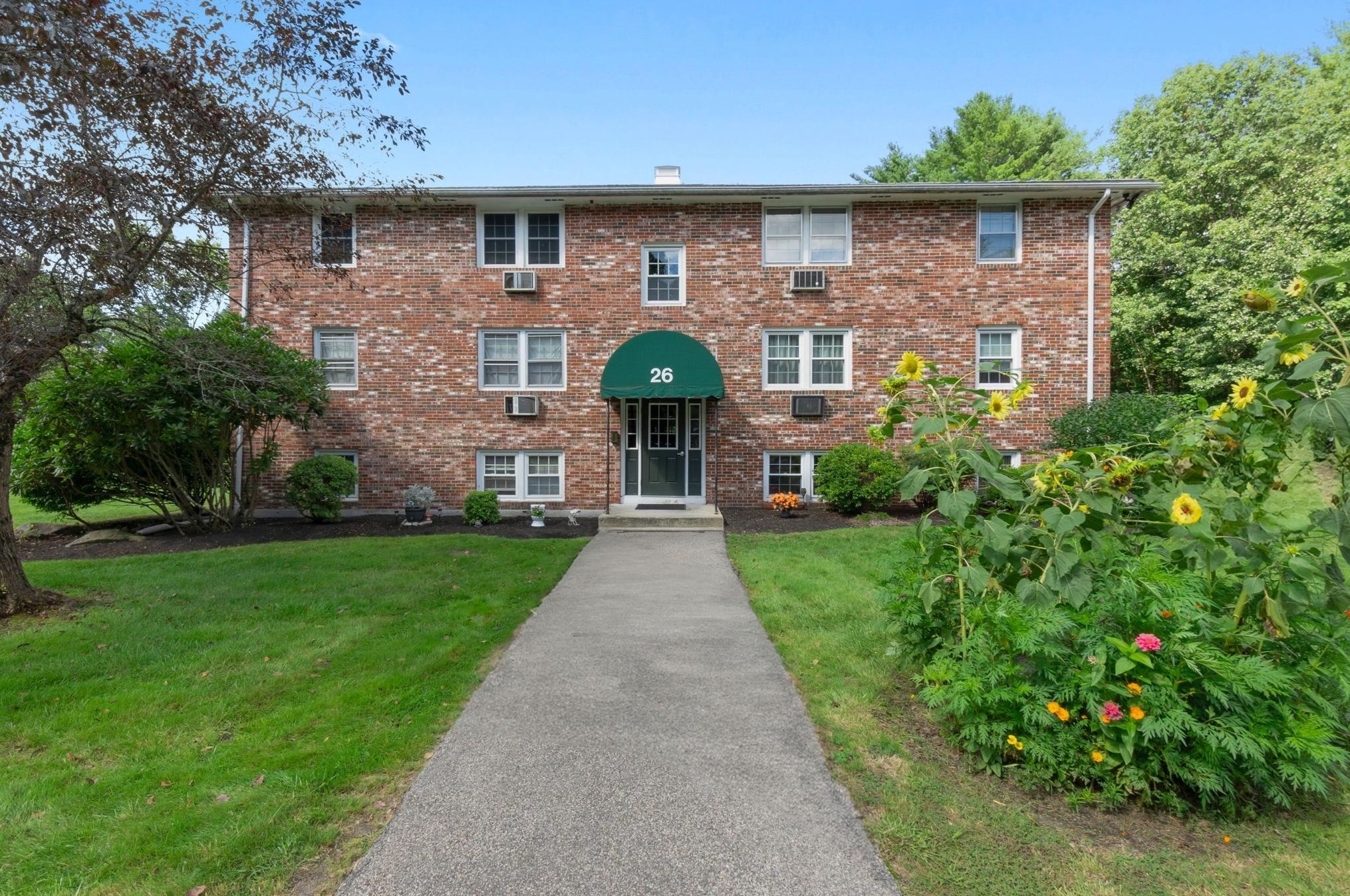 26 Ernest Ave #2, Kensington, NH 03833