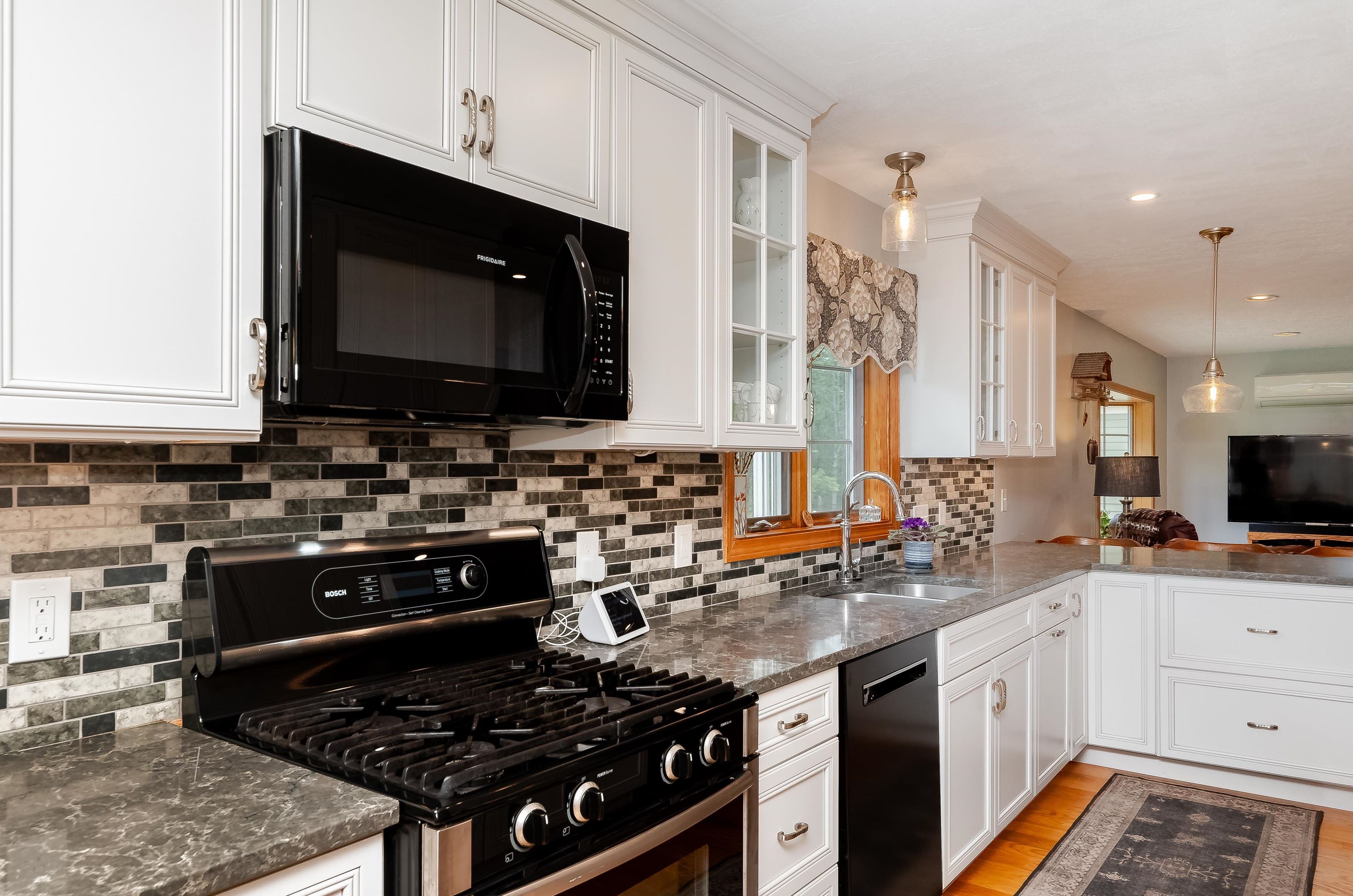 50 Isaac Lucas Cir, Dover, NH 03820