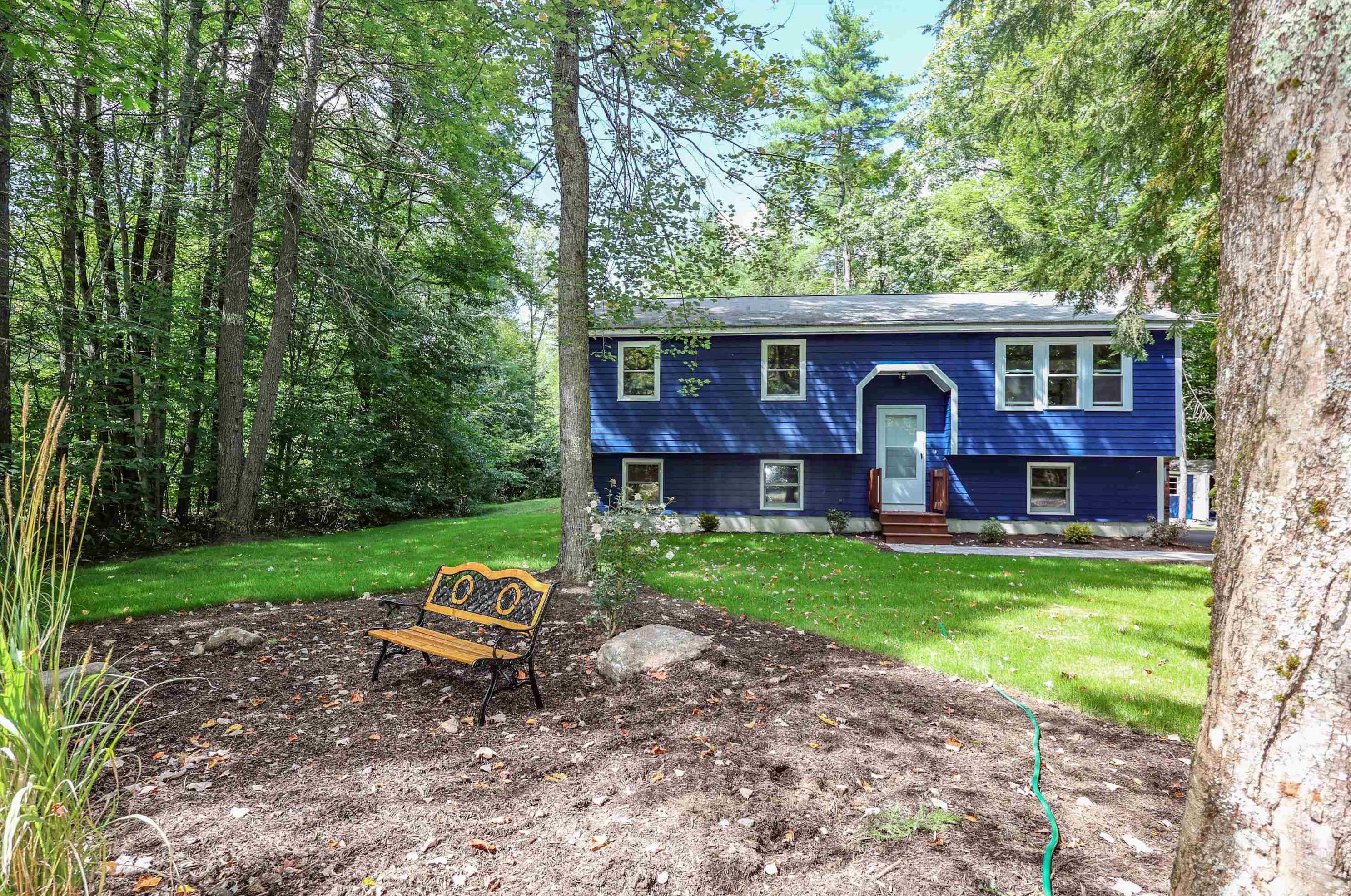 31 Evergreen Dr, Goffstown, NH 03045