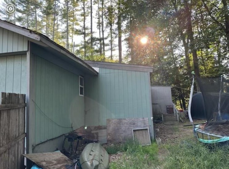 8 Lilac Ln, Wakefield, NH 03830