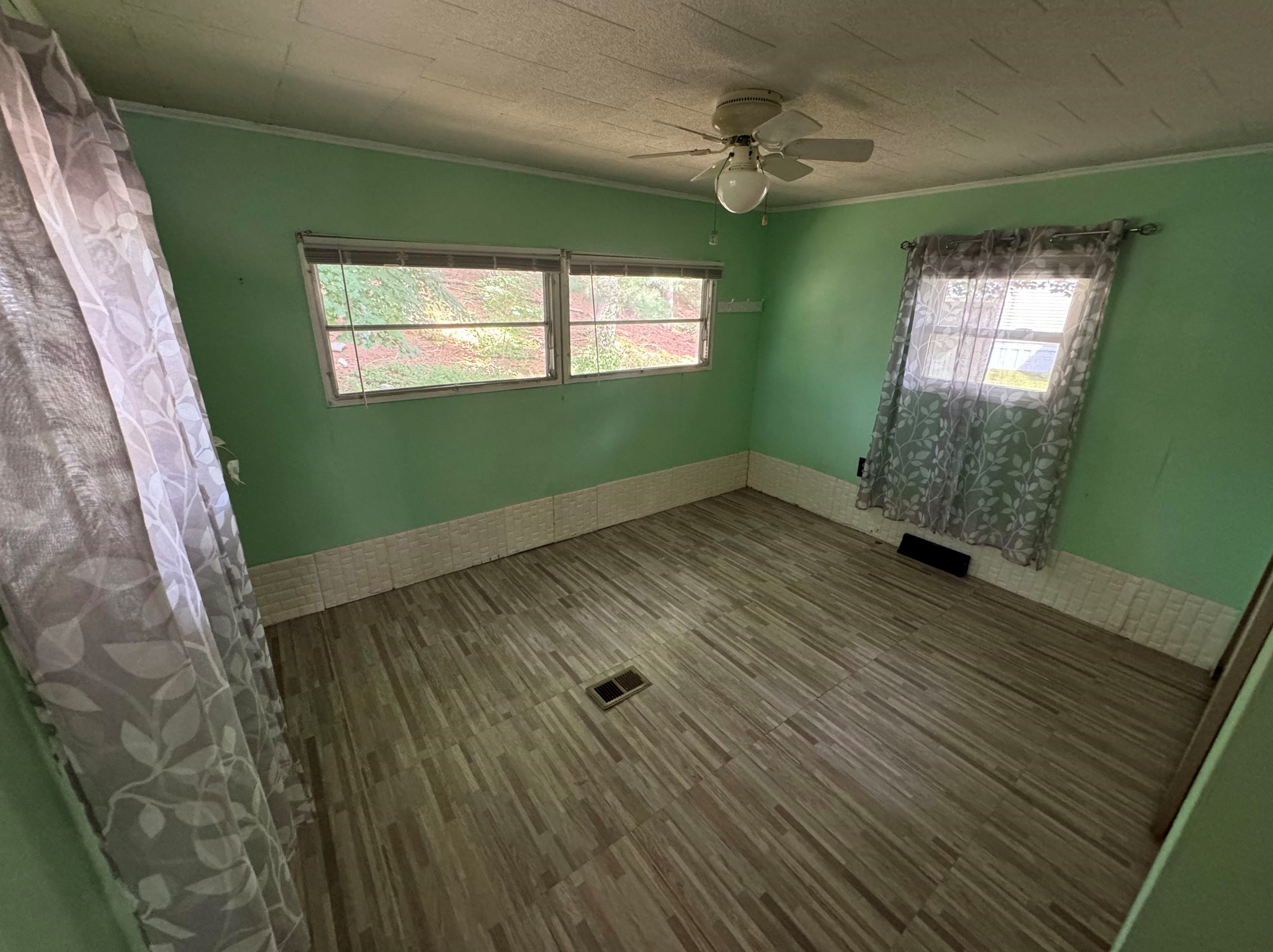 28 Farmwood Dr, Nashua NH 03062-1190 exterior