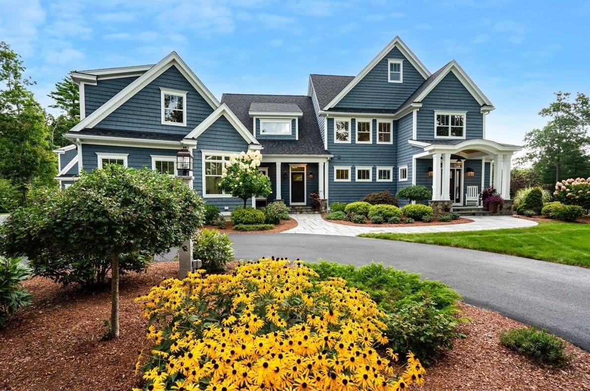 419 Chester Turnpike, Candia, NH 03034