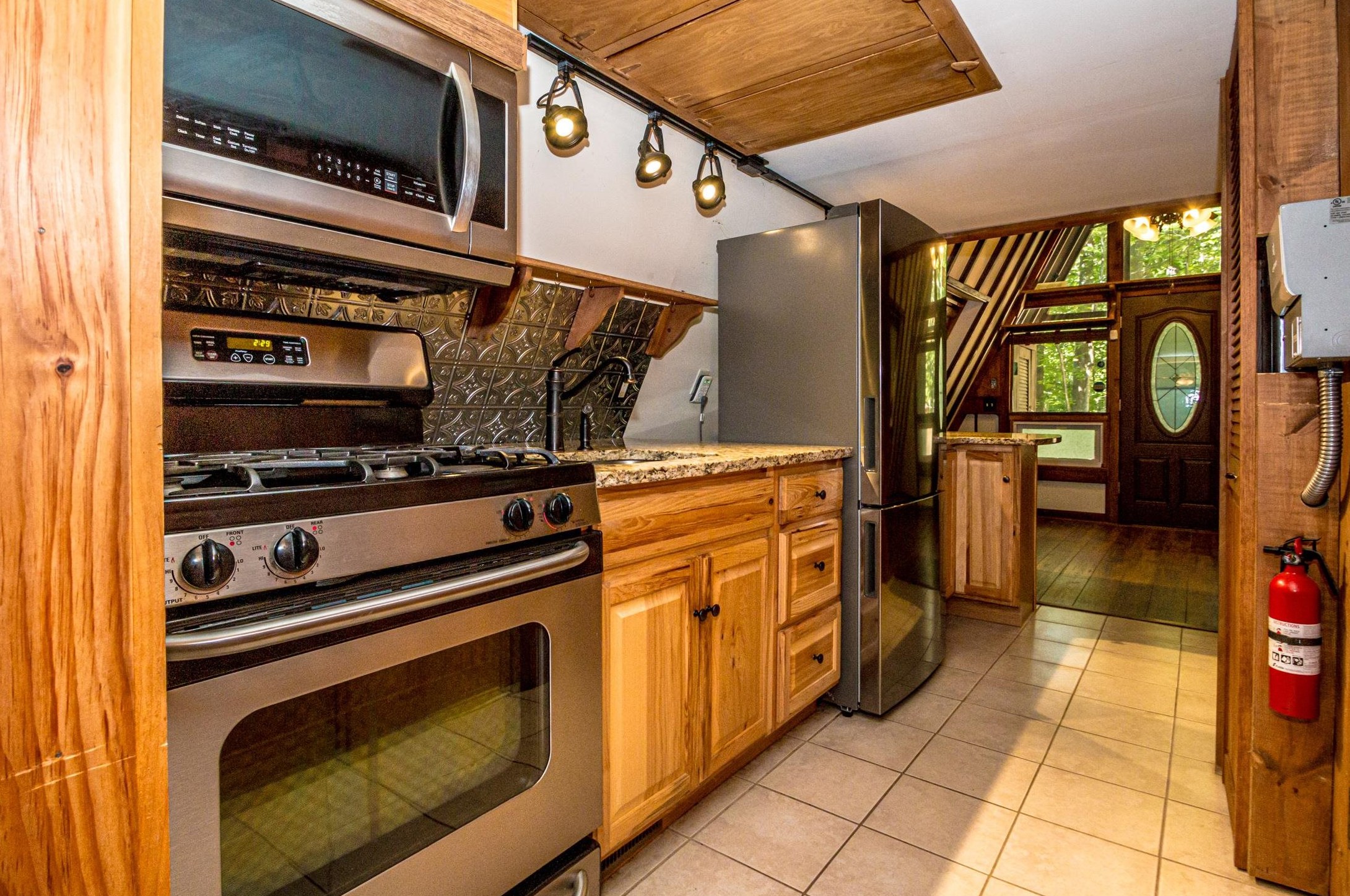 900 Acton Ridge Rd, Wakefield, NH 03830