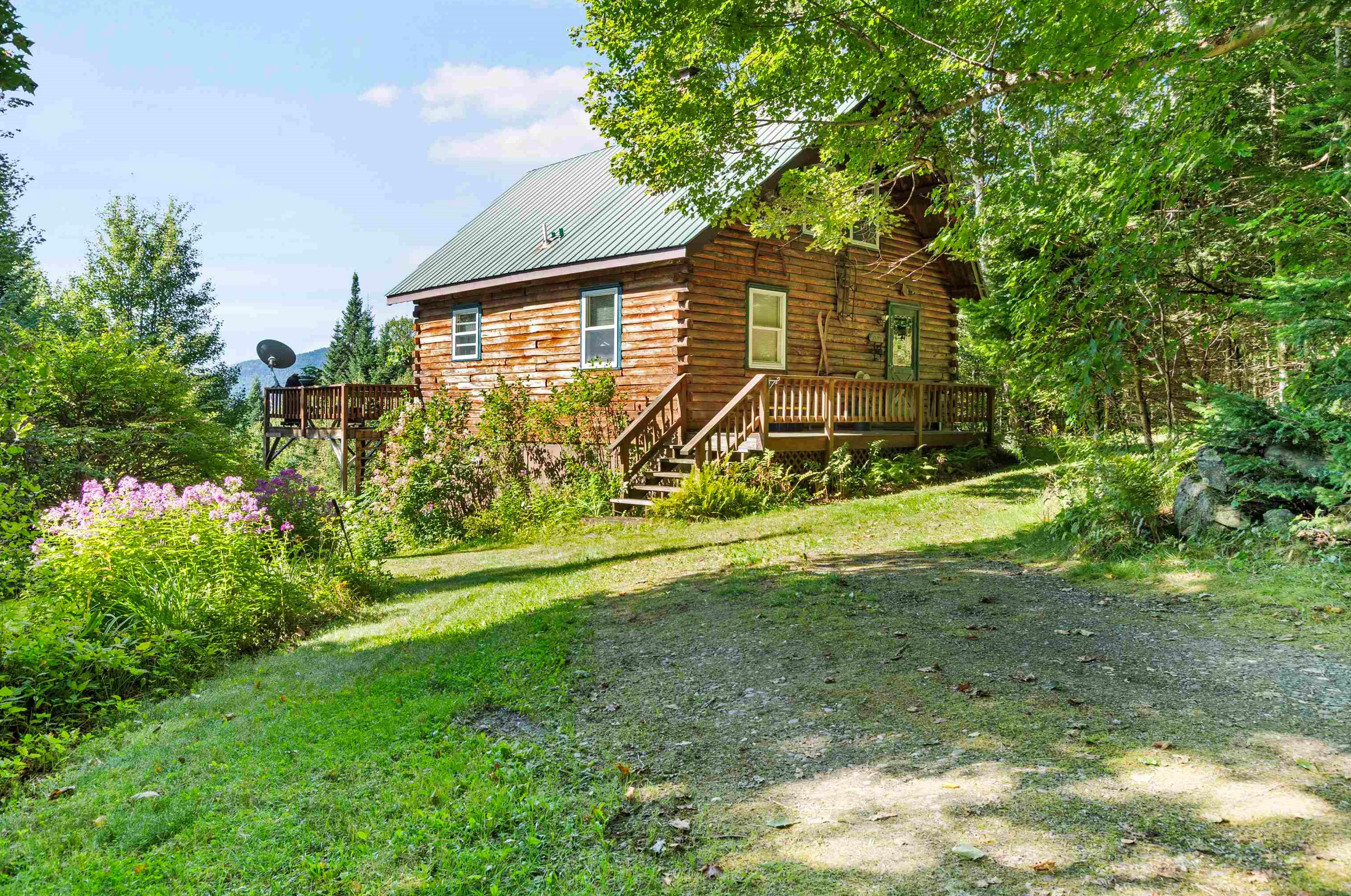 72 Town Line Rd, Columbia, NH 03576