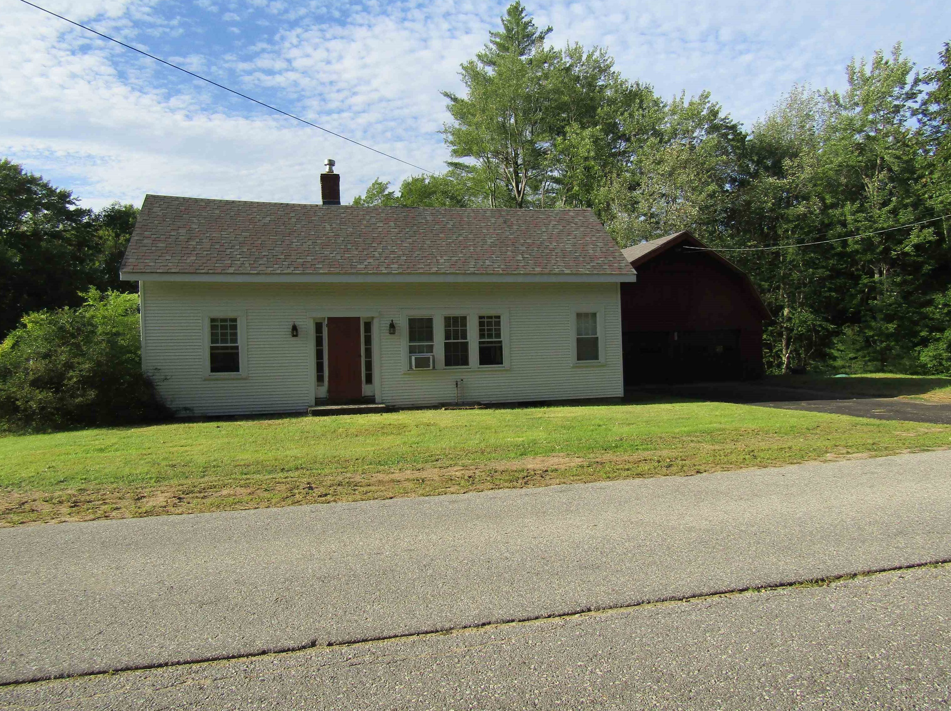 745 Old Bristol Rd, New Hampton, NH 03256