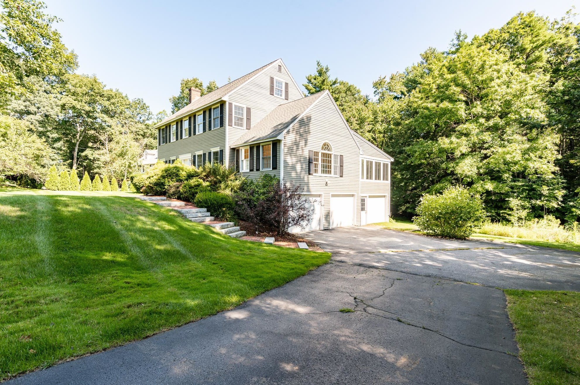 60 Pheasant Ln, Hampstead, NH 03841
