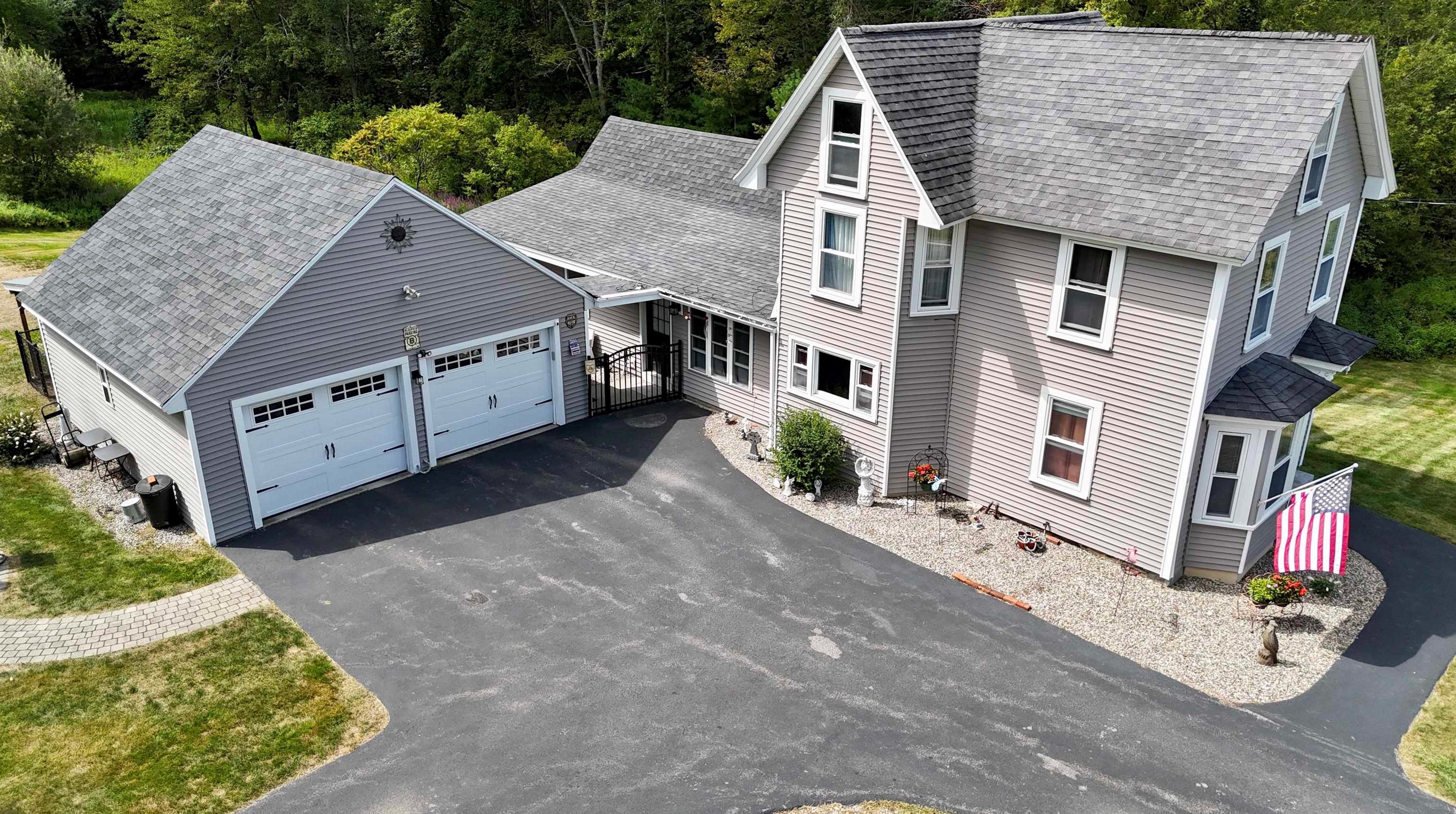 53 Stage Rd, Hampstead, NH 03841