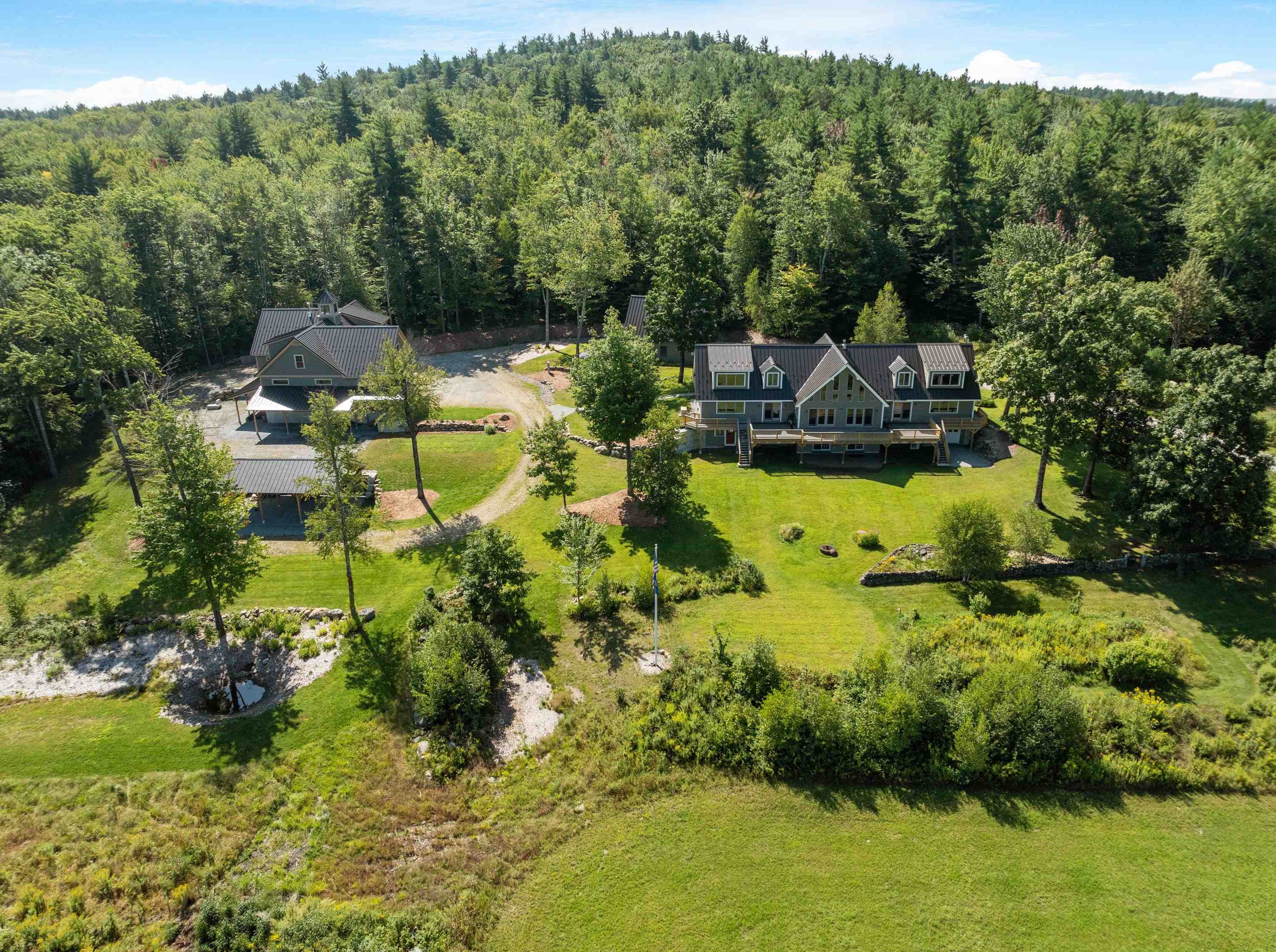 212 College Hill Rd, Hopkinton, NH 03229