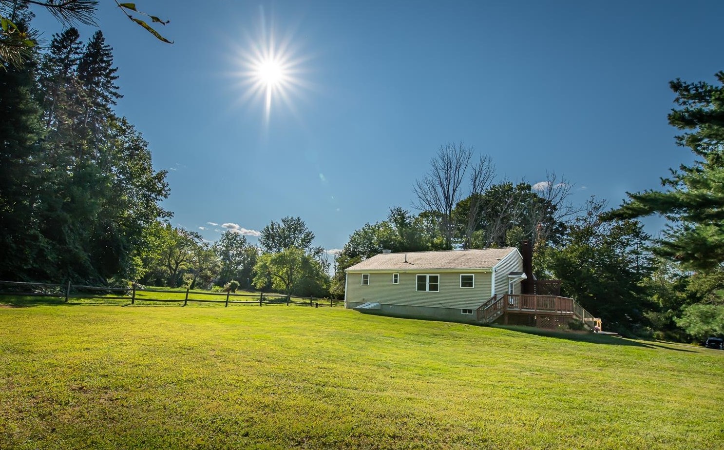 11 Church St, Northwood, NH 03261