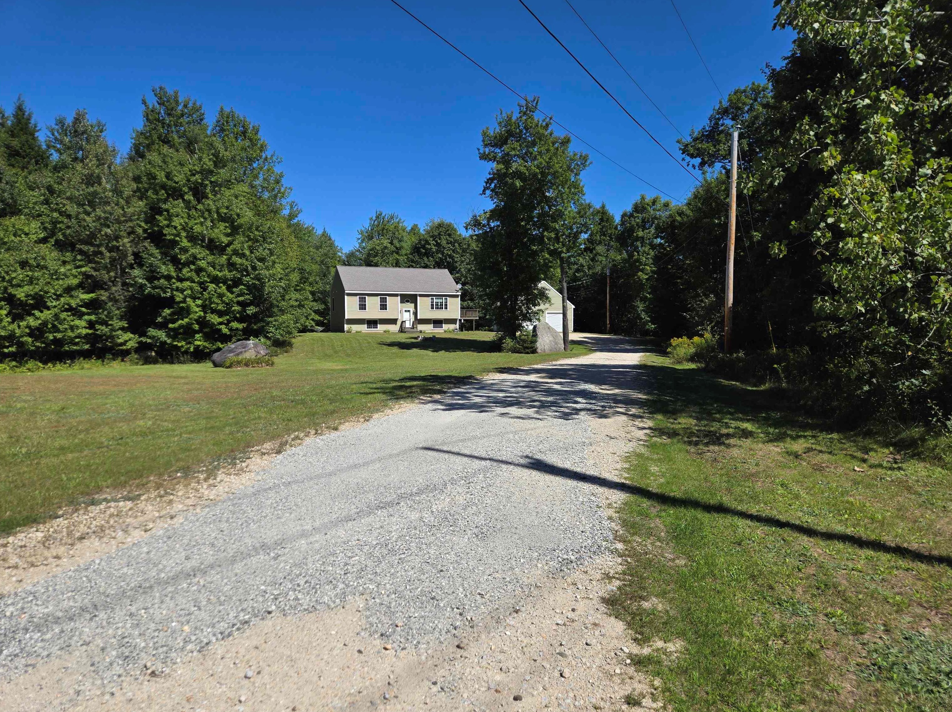 7336 School St, Concord, NH 03307