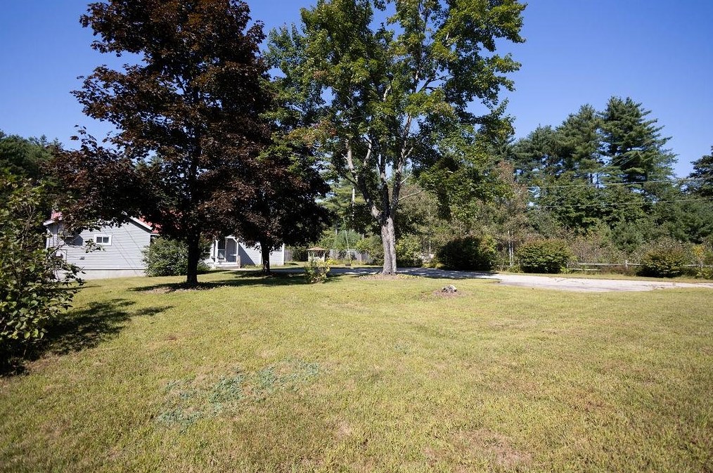 360 Maple Rd, Tamworth, NH 03886
