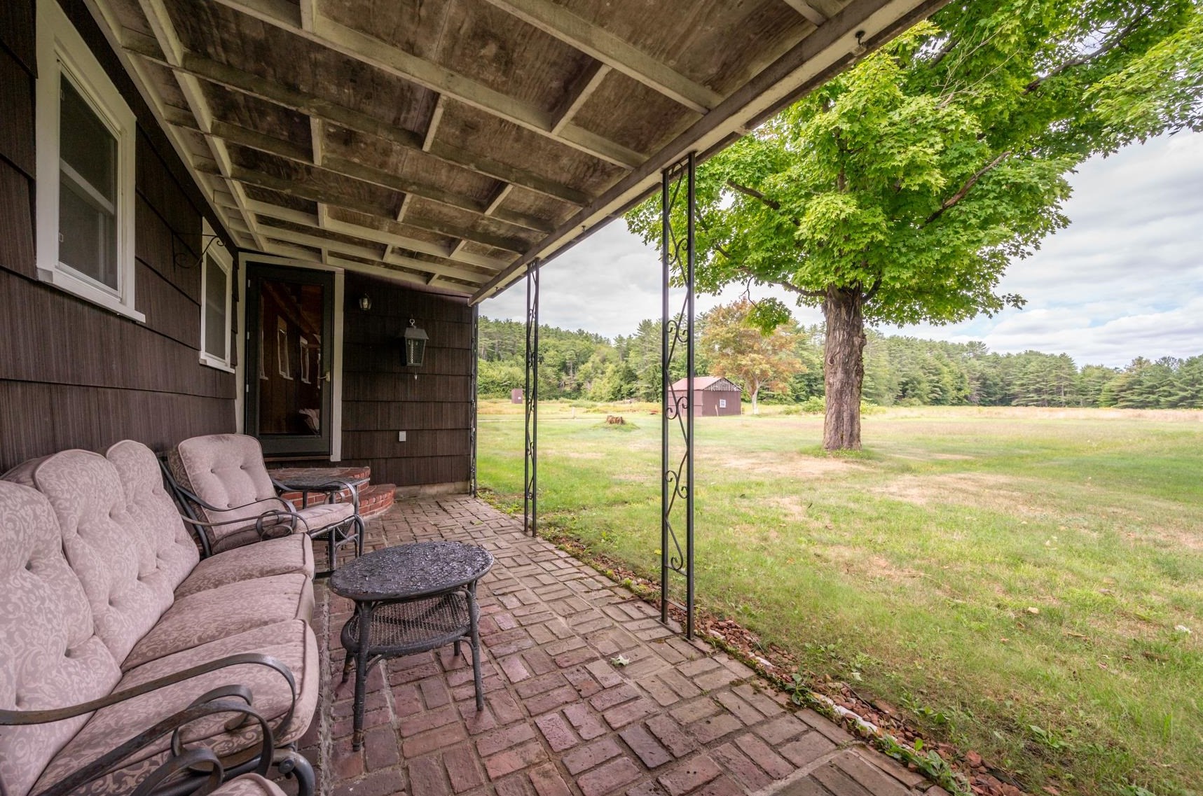 3 Chateau Dr, Newport, NH 03773