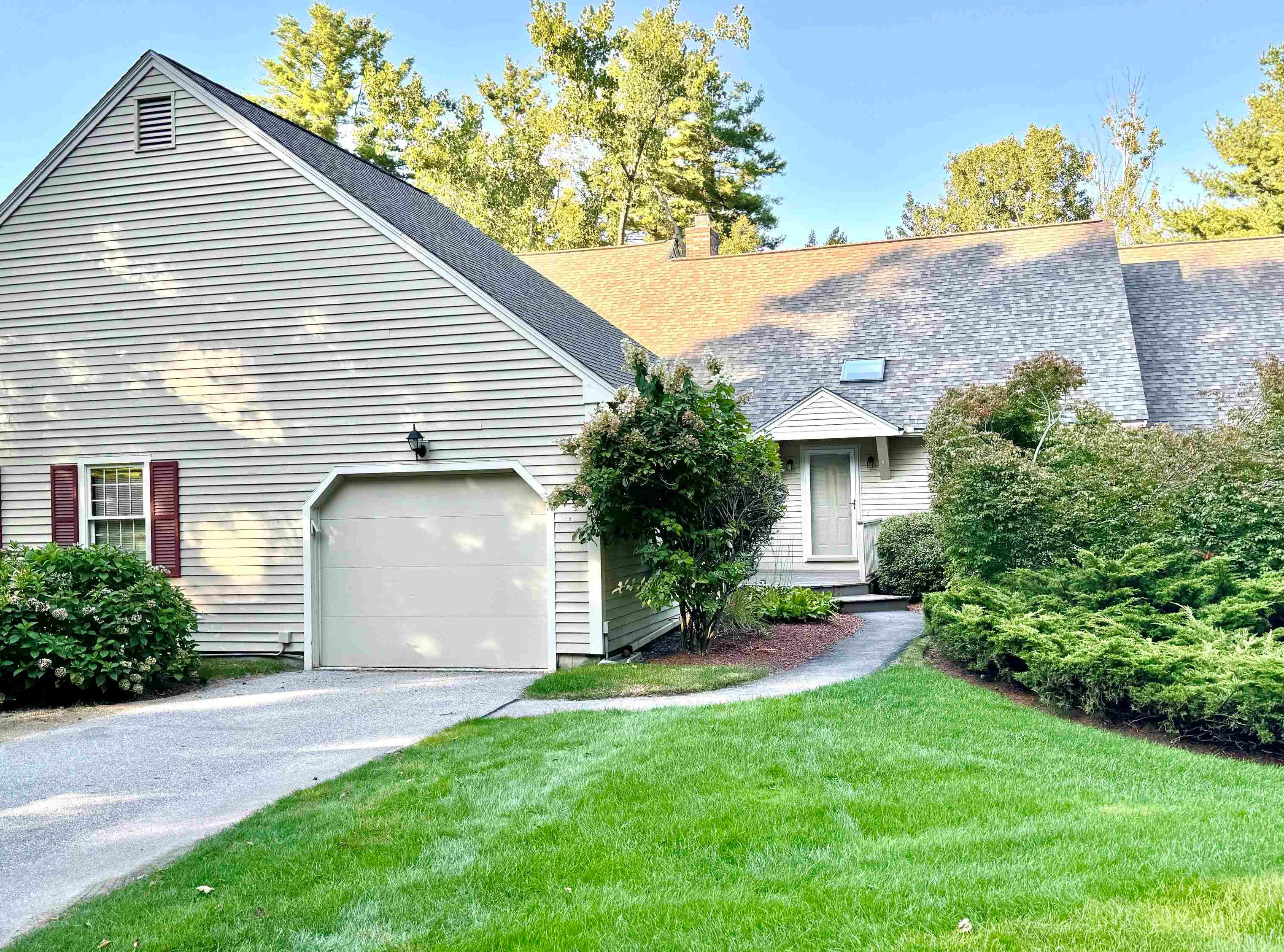 20 Atherton Ln #20, Amherst, NH 03031