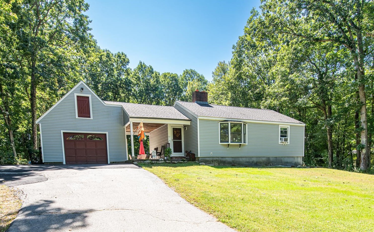57 Stearns Rd, Amherst, NH 03031