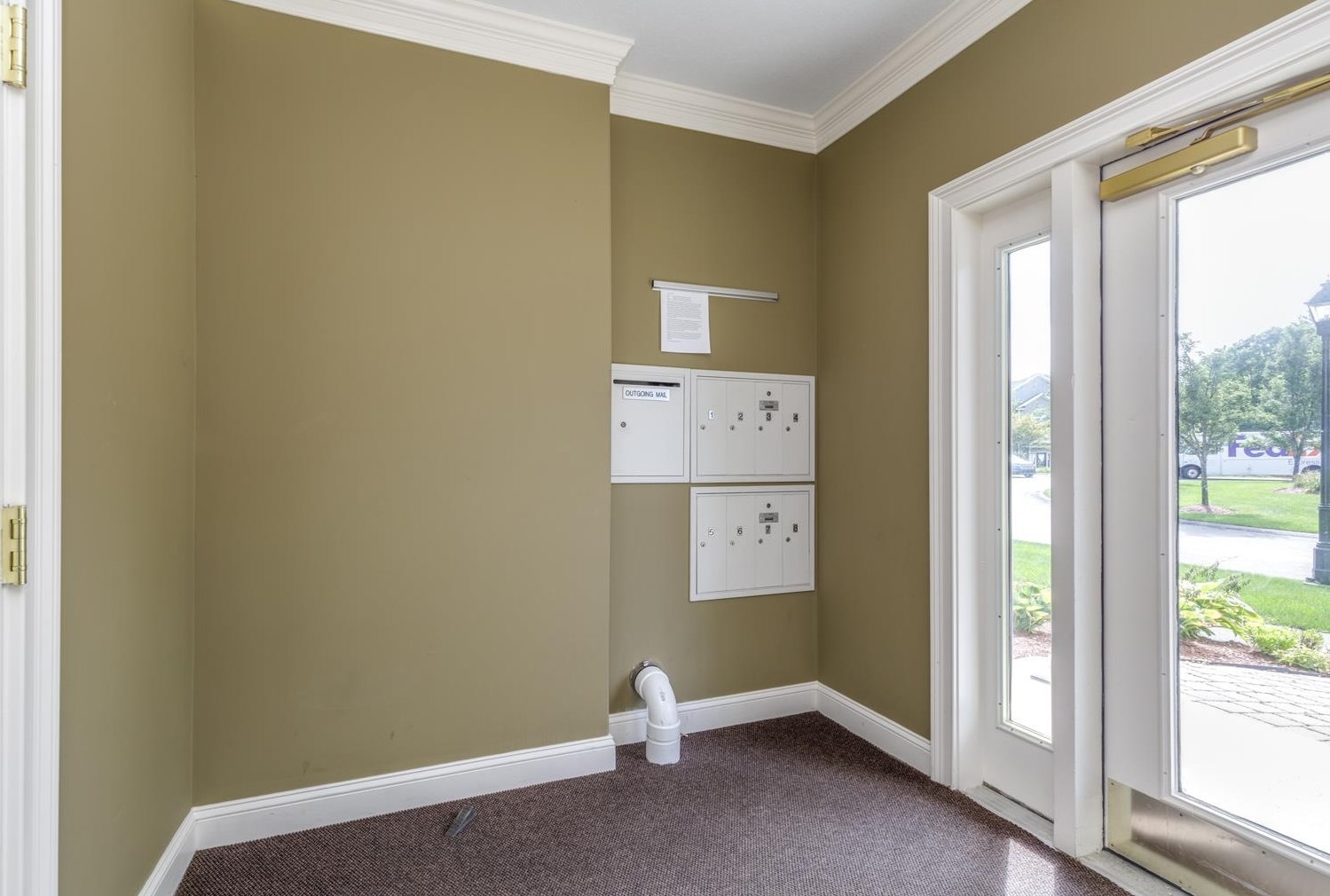 14 Carriage Way, Manchester, NH 03102-8437