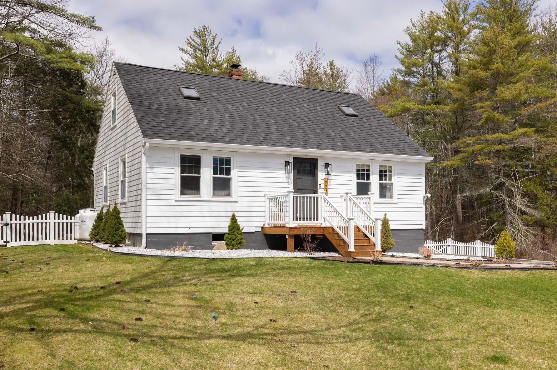 224 Winnicut Rd, Greenland, NH 03840