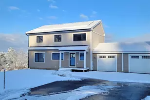 21 Windsor Ln, Hudson, NH 03051 - Photo 1