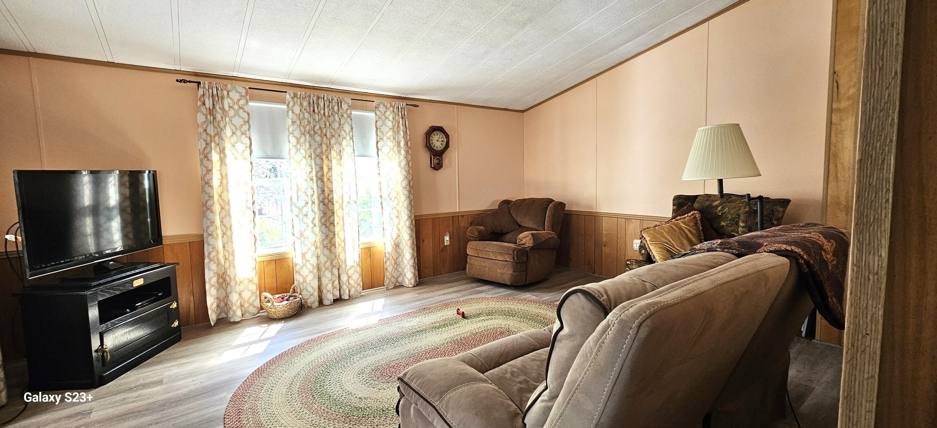 37 Hub Hollow Rd, Danville, NH 03819