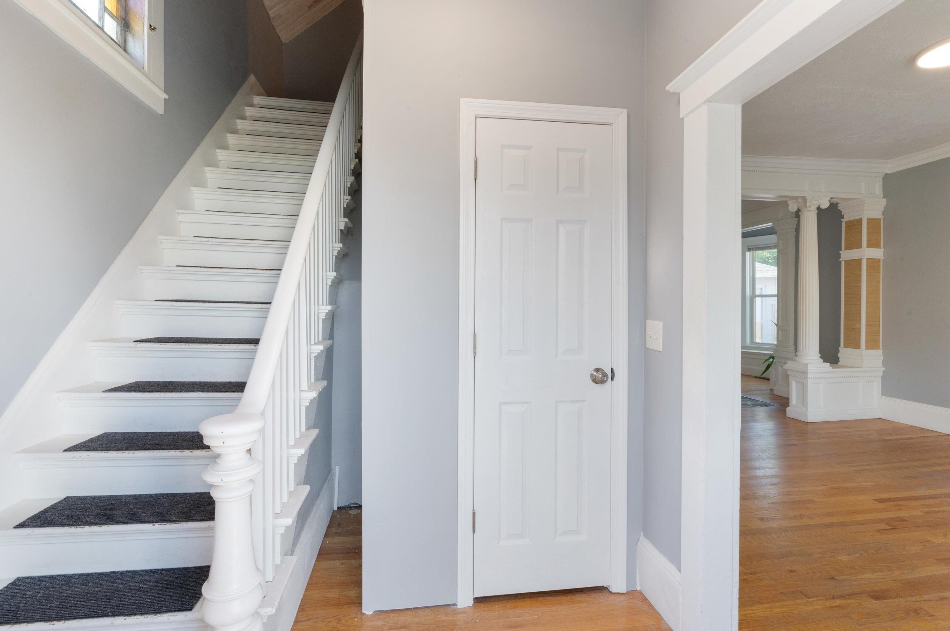 89 Hollis St, Nashua, NH 03060-3145