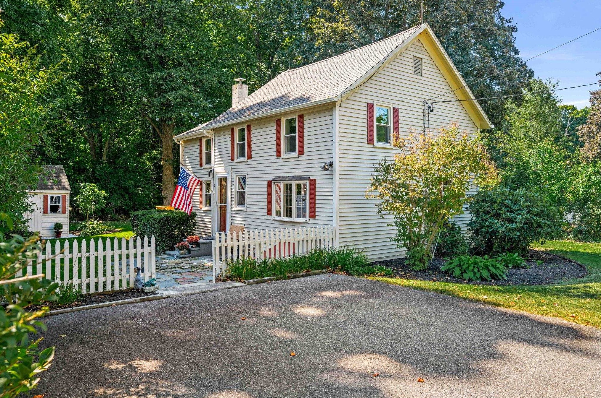 11 Downs Ave, Greenland, NH 03840