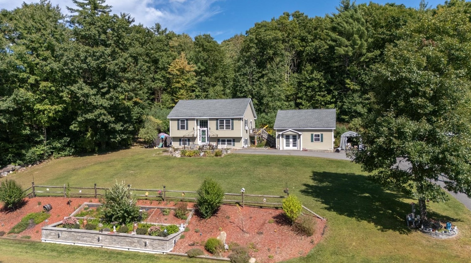 29 Victorian Lane, Concord, NH 03301