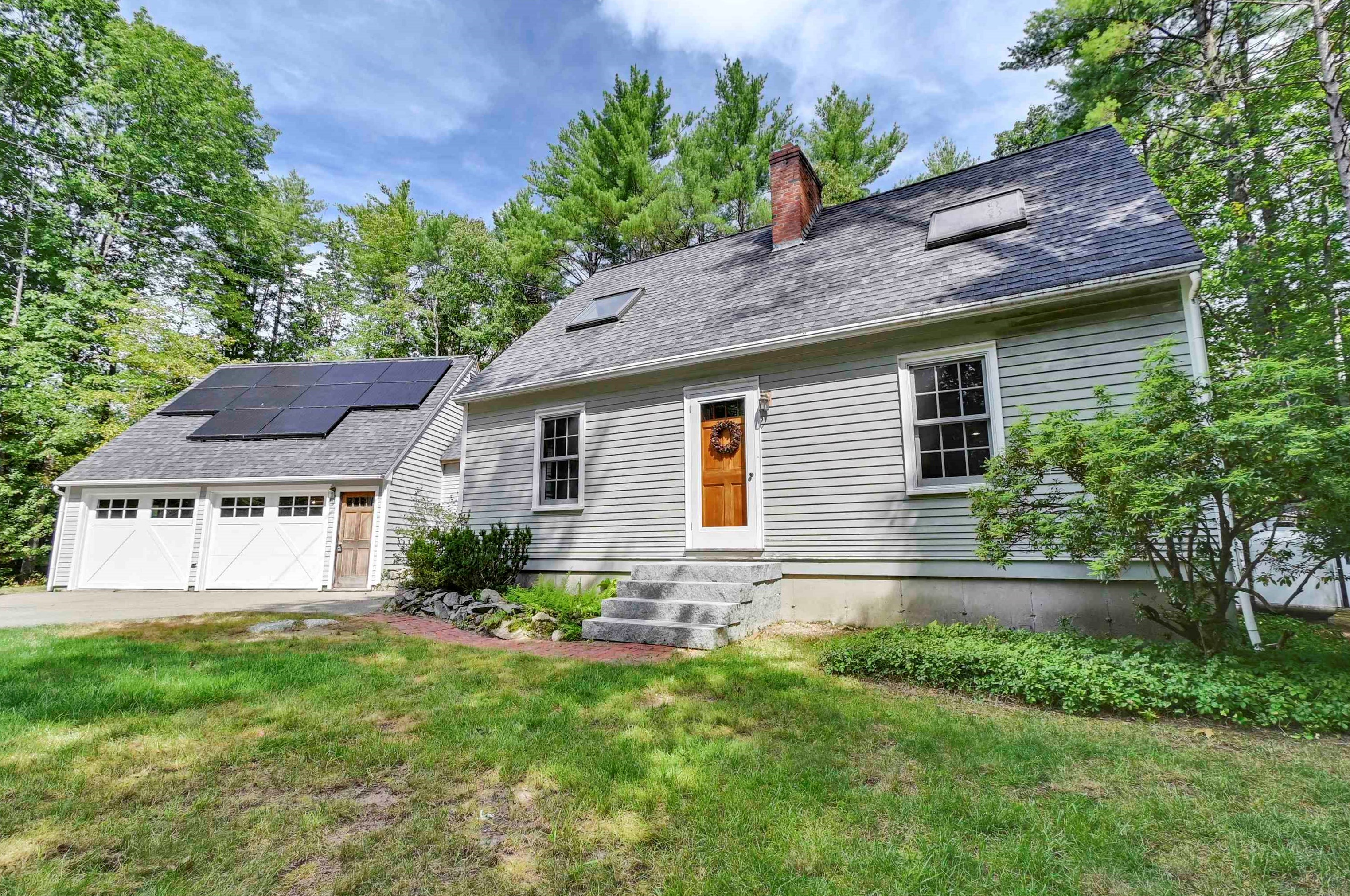 232 Ash Swamp Rd, Newmarket, NH 03857