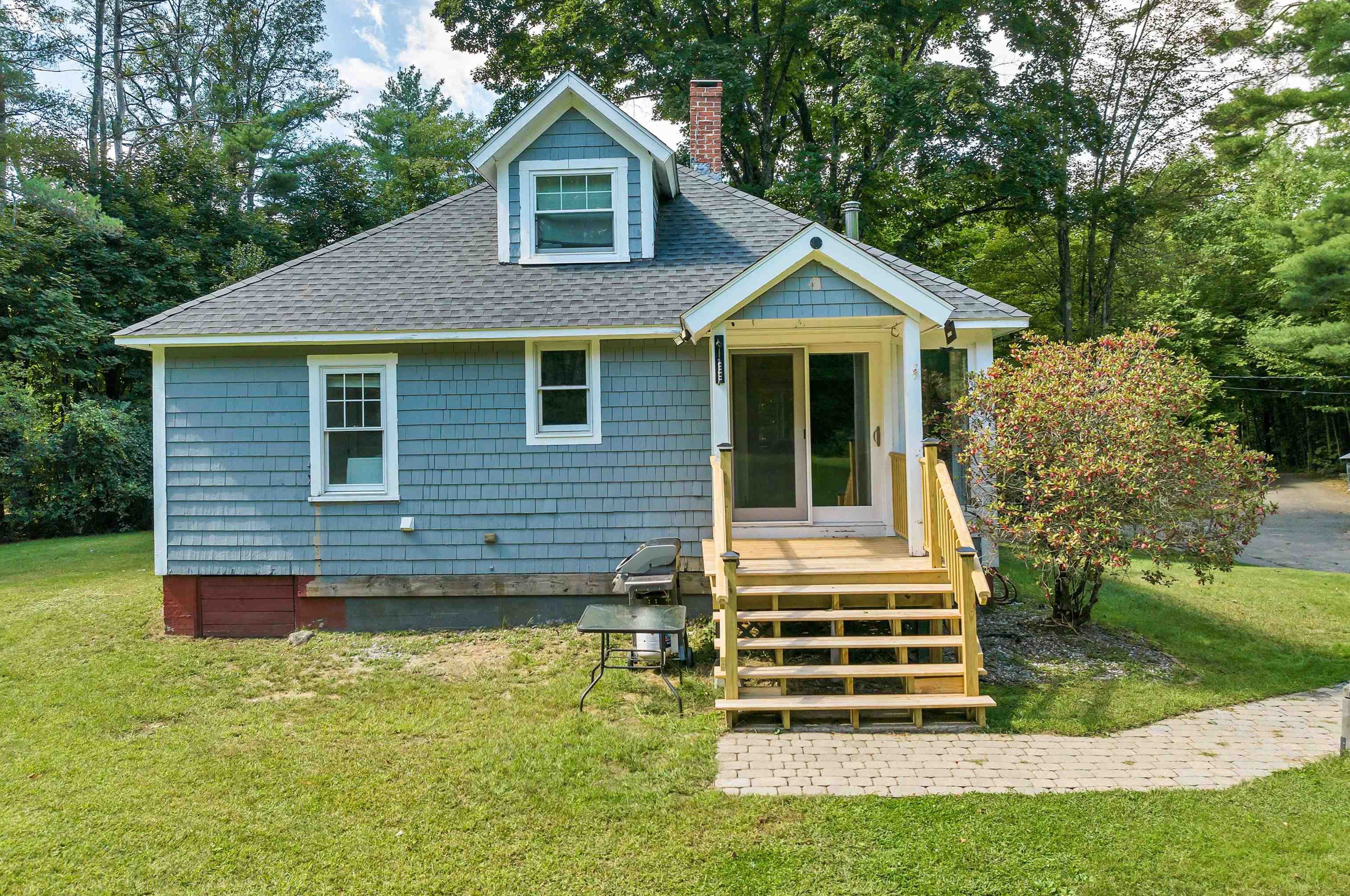 50 Highland Mountain Rd, Tilton, NH 03276