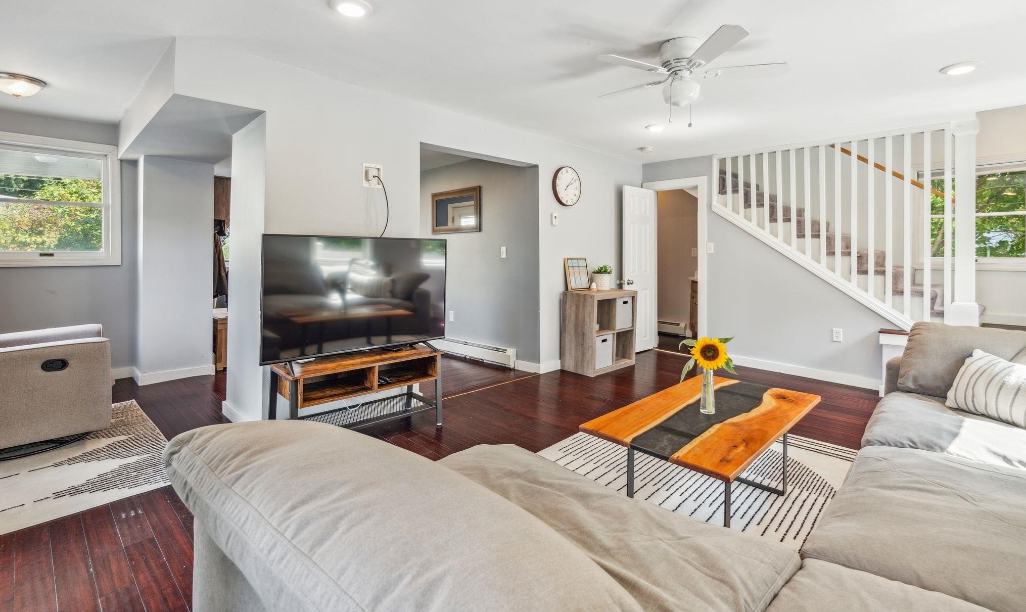 43 Frst St, Dover NH 03820-3223 exterior