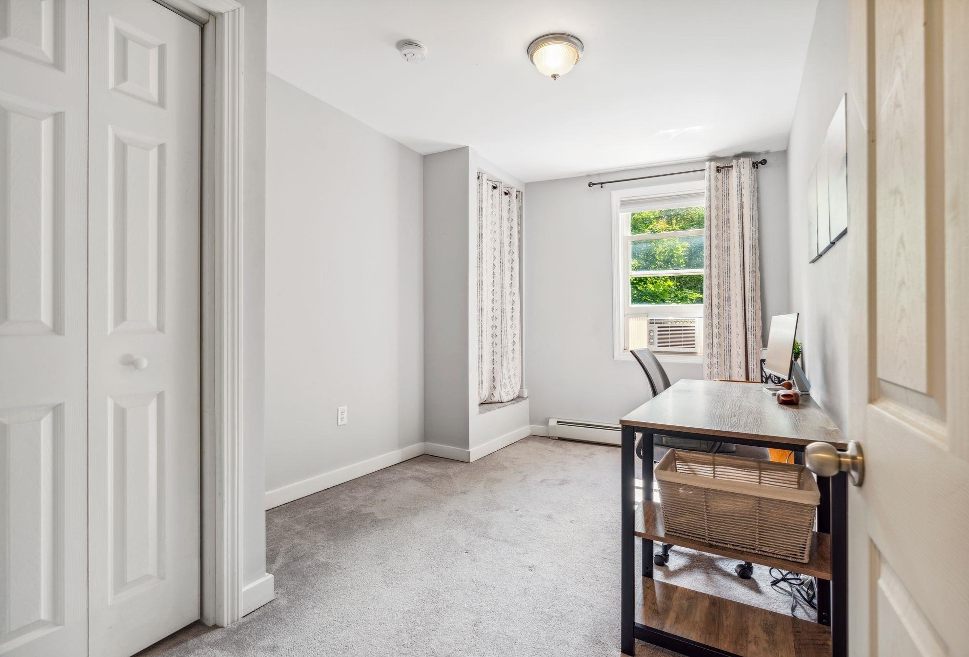 43 Frst St, Dover NH 03820-3223 exterior